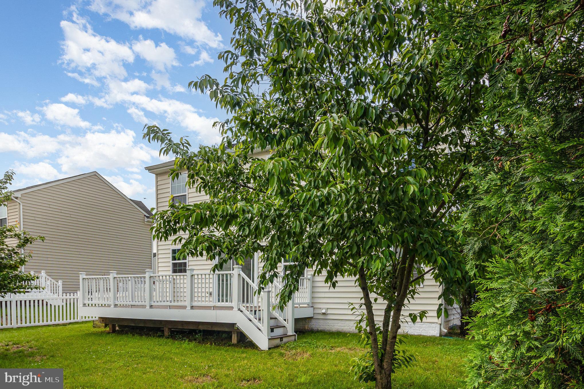 THREE FLAGS - Residential Lease