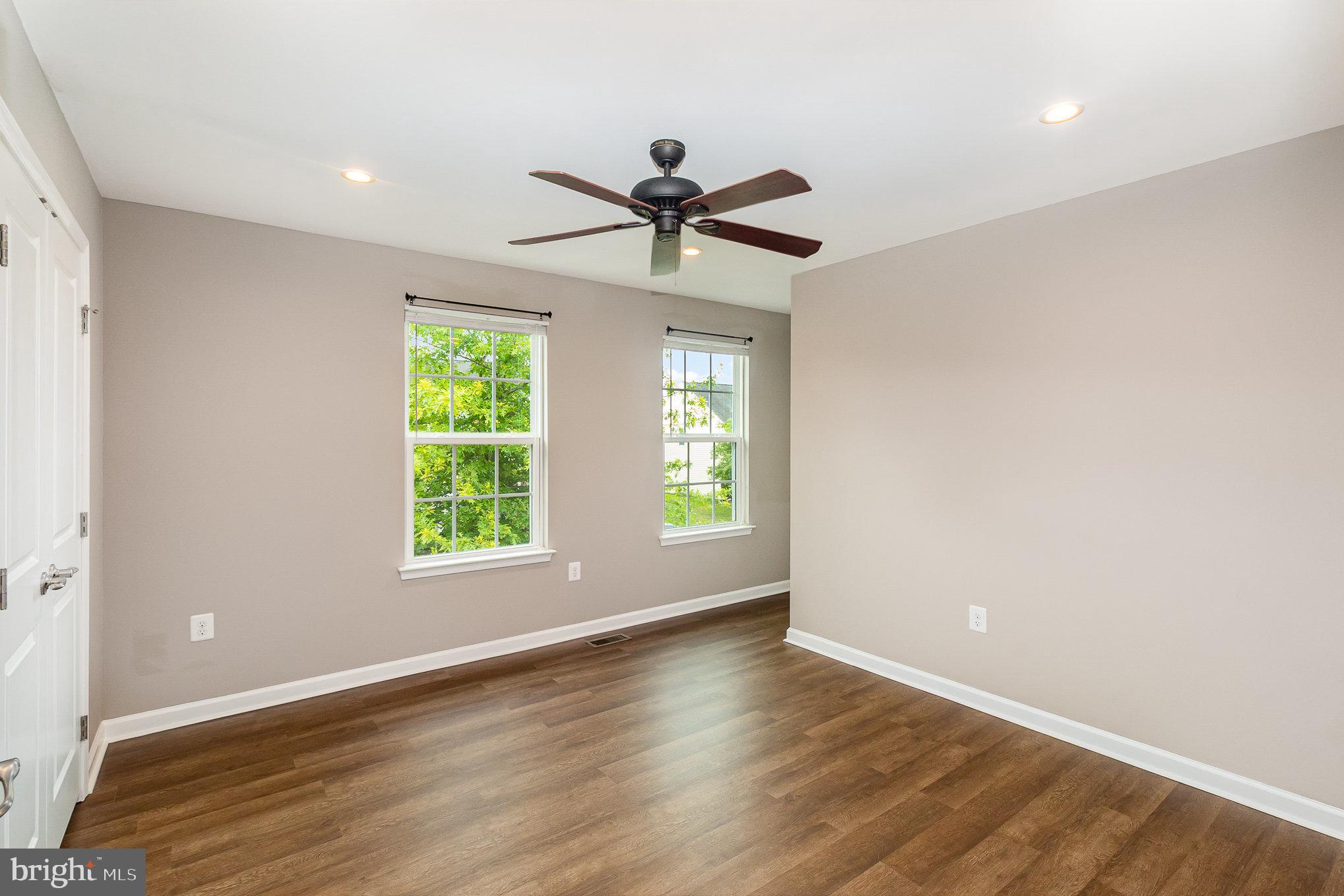 THREE FLAGS - Residential Lease