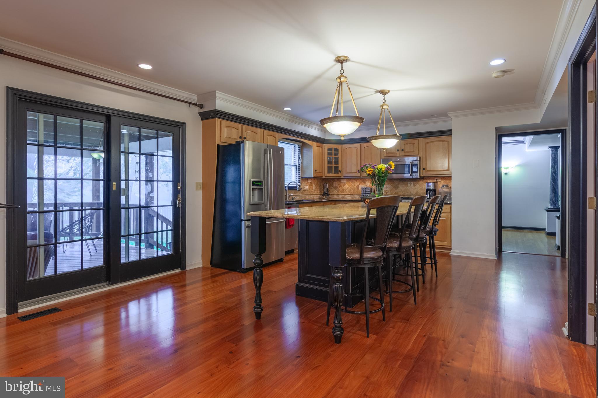 2425 HUNTERS CHASE COURT