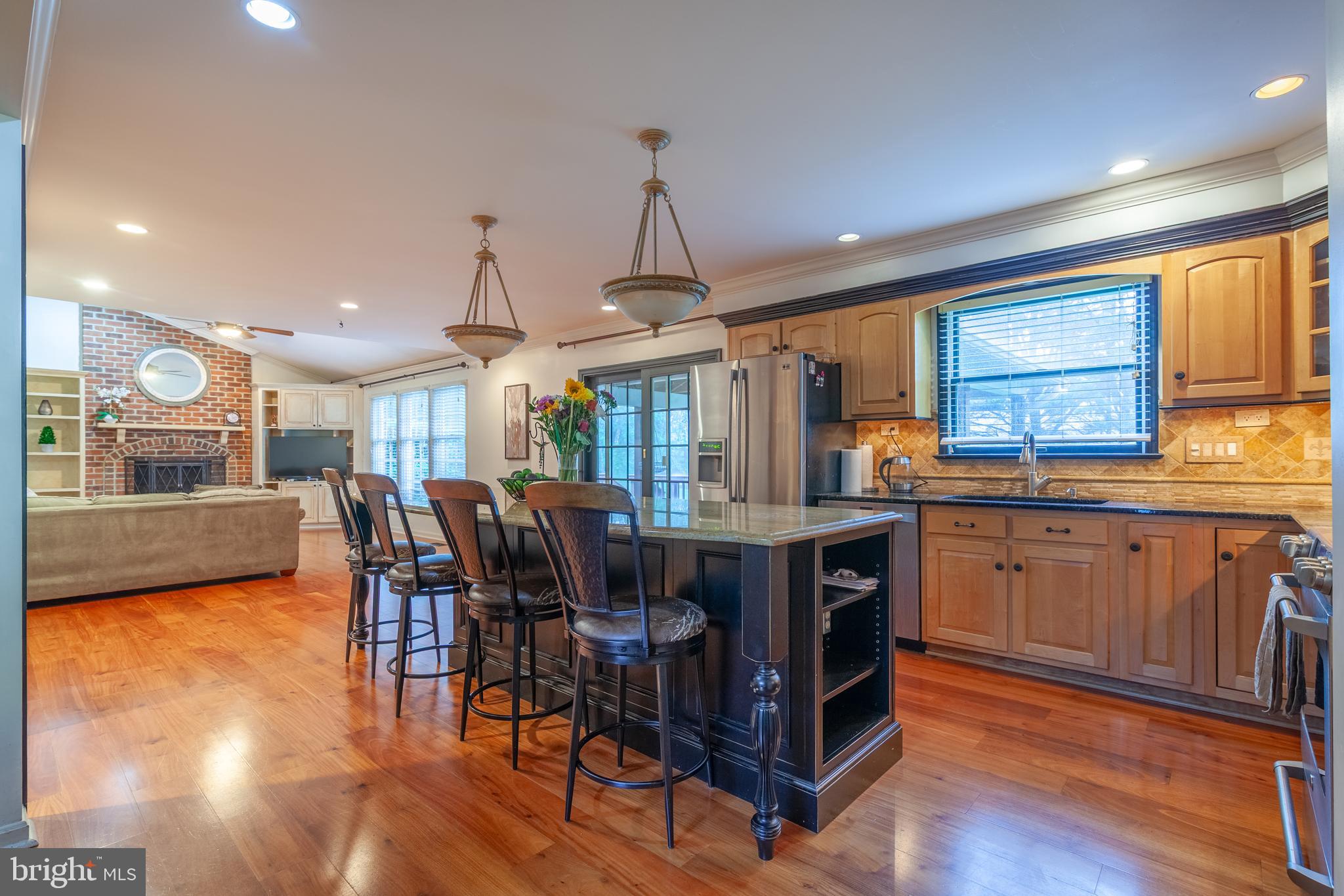 2425 HUNTERS CHASE COURT