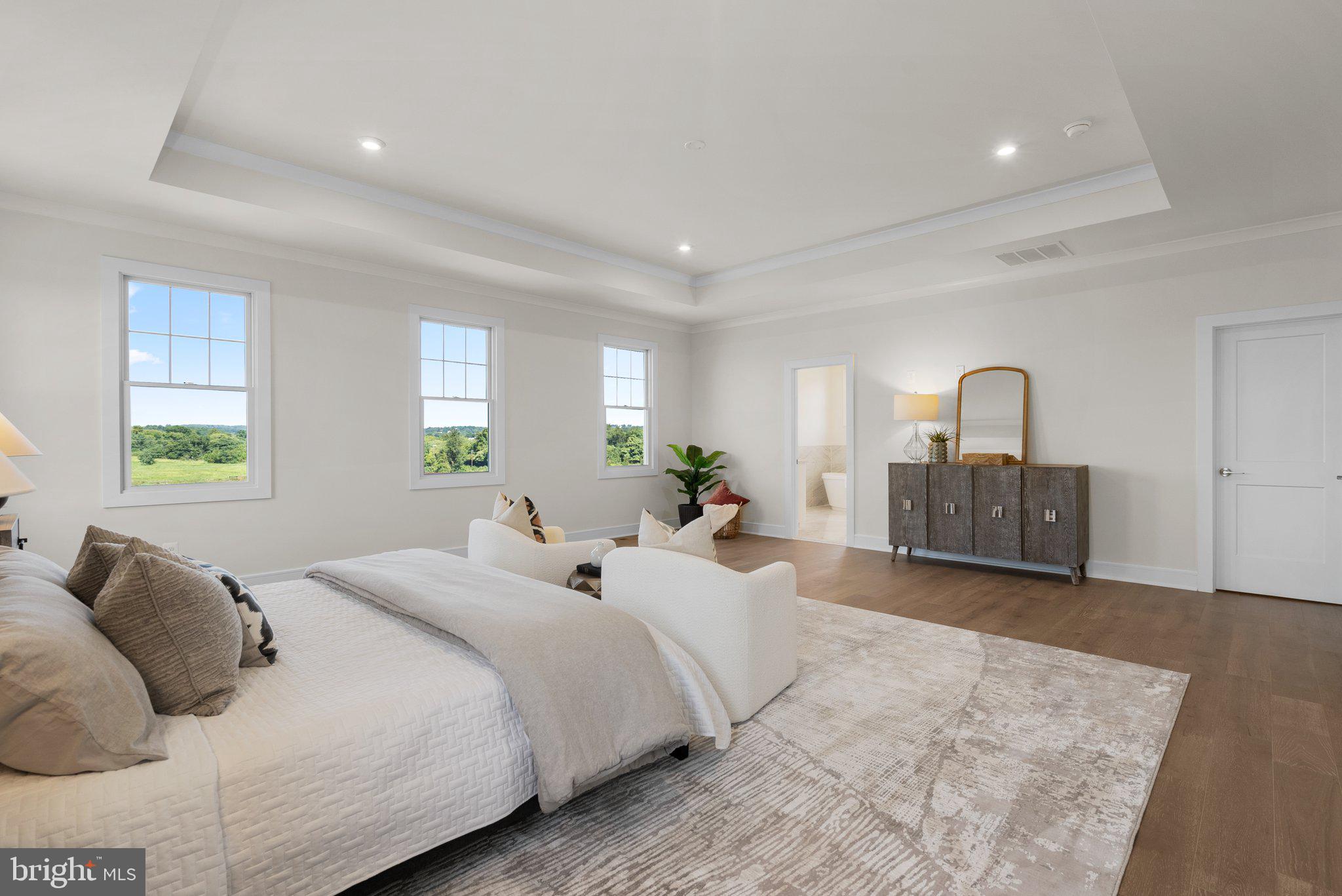 MEADOWBROOK - Residential