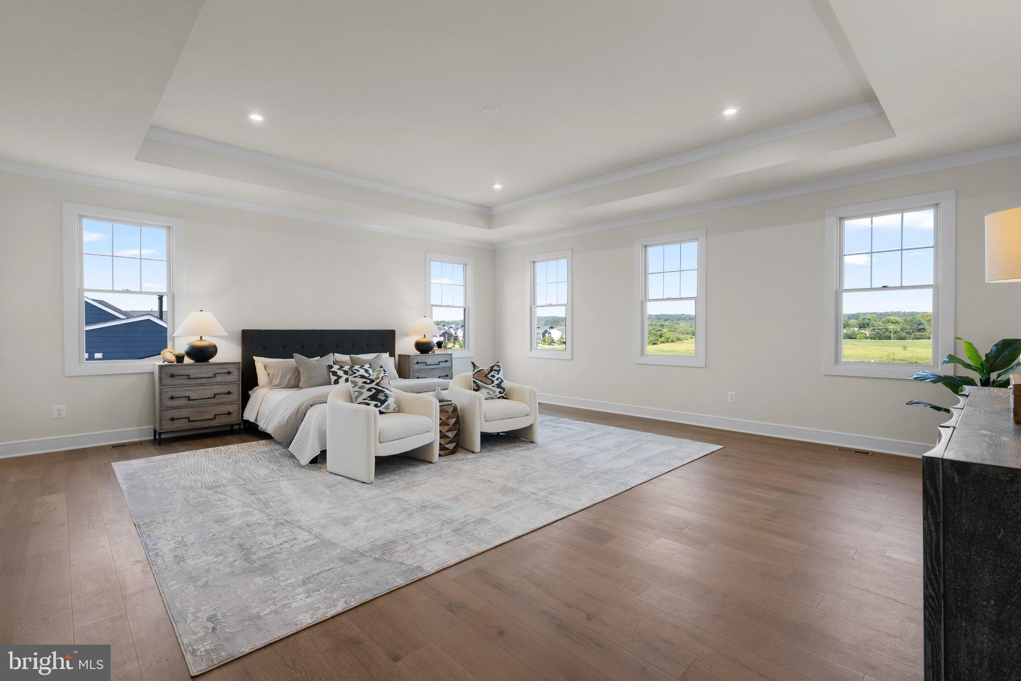 MEADOWBROOK - Residential