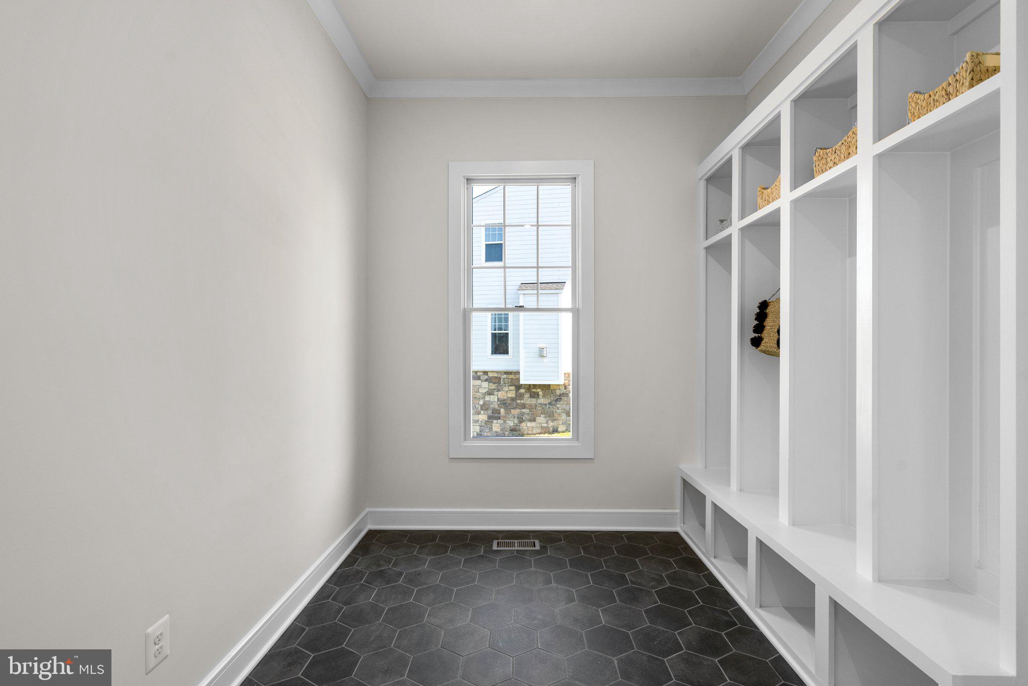 MEADOWBROOK - Residential