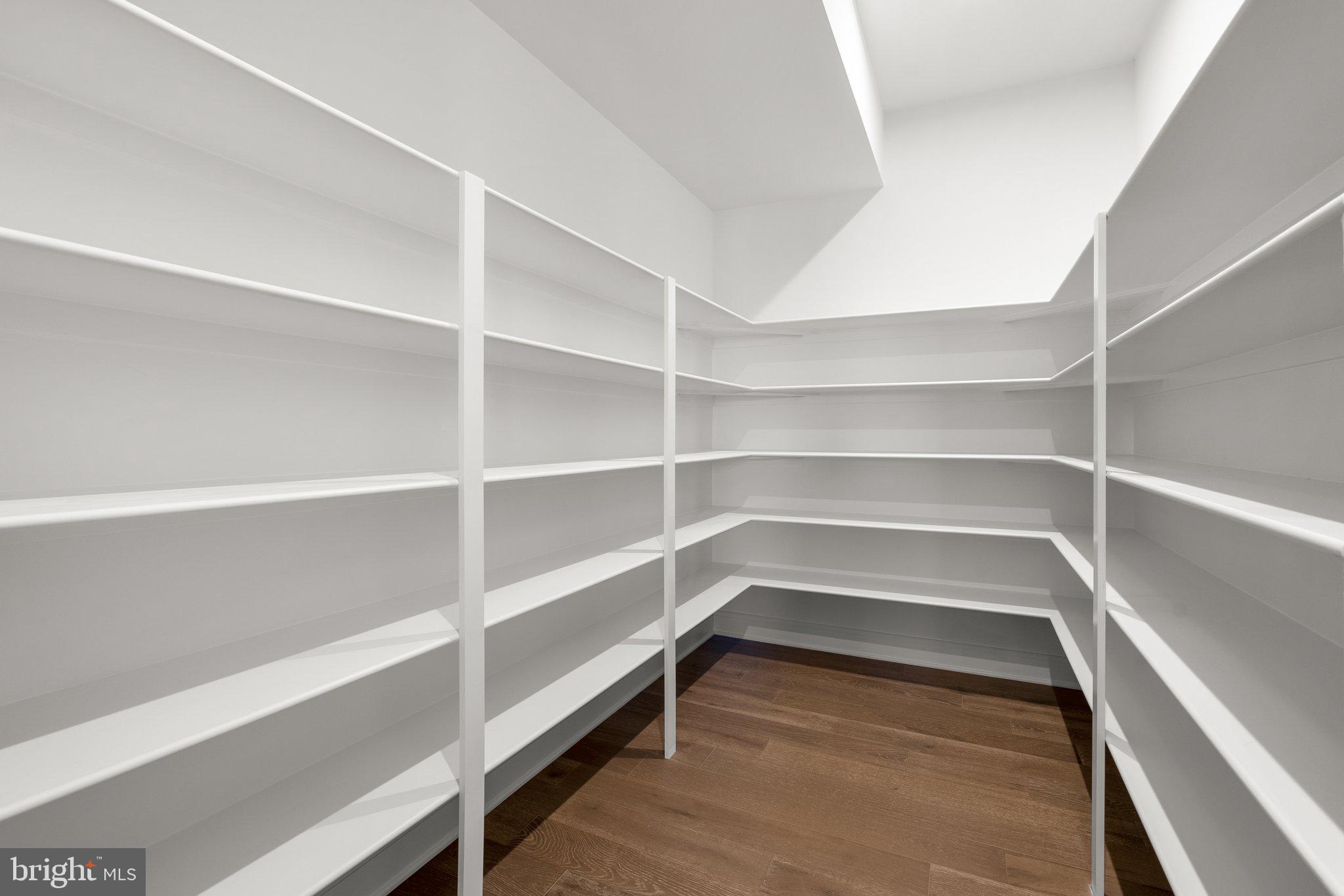 MEADOWBROOK - Residential