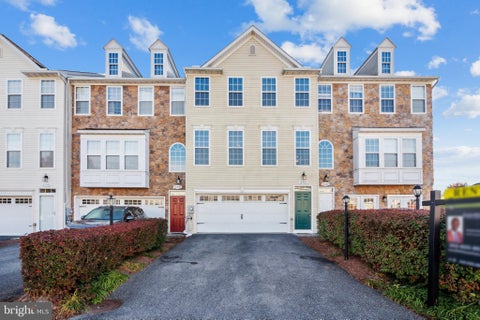 Townhouse For Rent - 10329 Bridle Court<br/> HAGERSTOWN, MD 21740