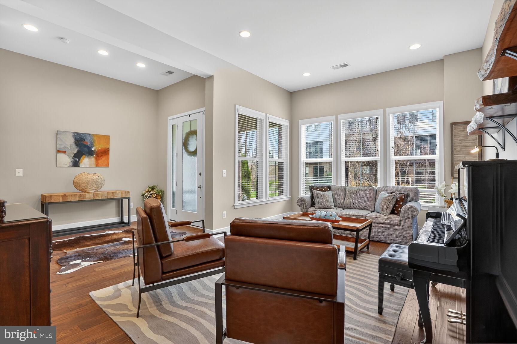 BRAMBLETON TOWN CENTER - Residential