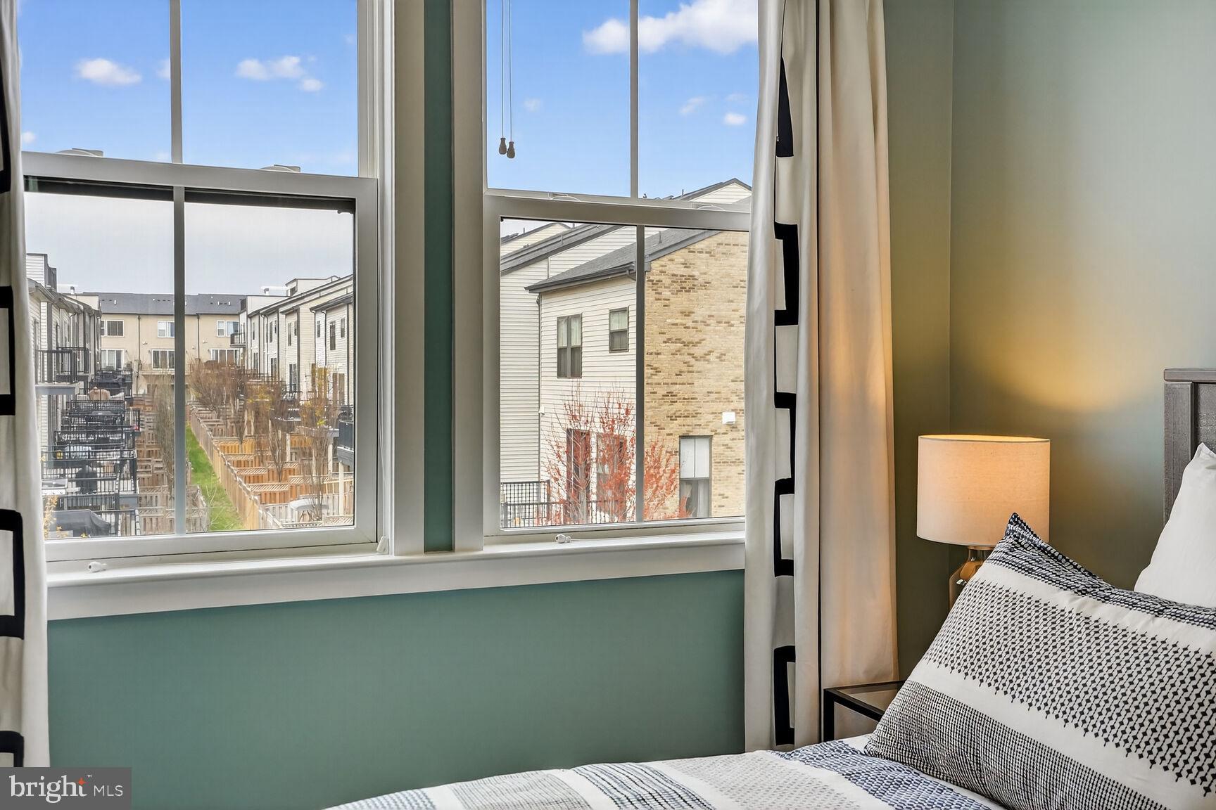 BRAMBLETON TOWN CENTER - Residential