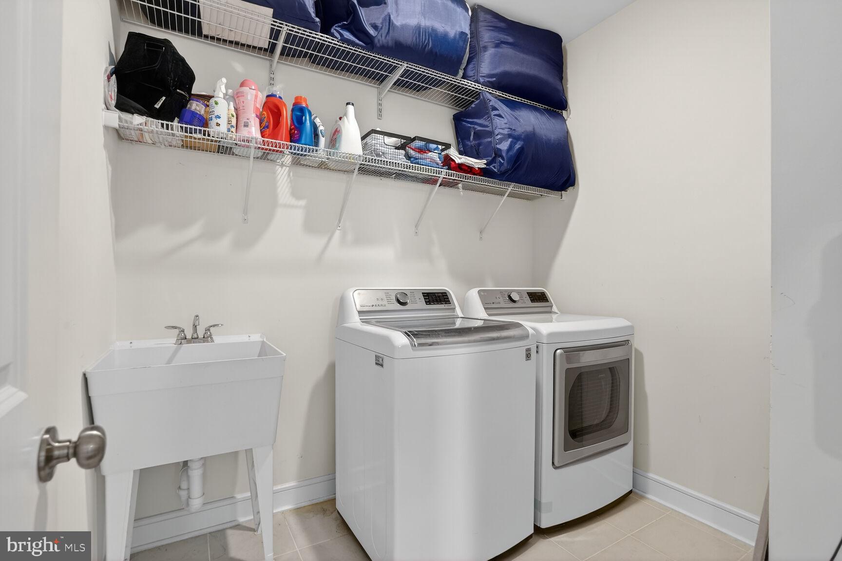 BRAMBLETON TOWN CENTER - Residential