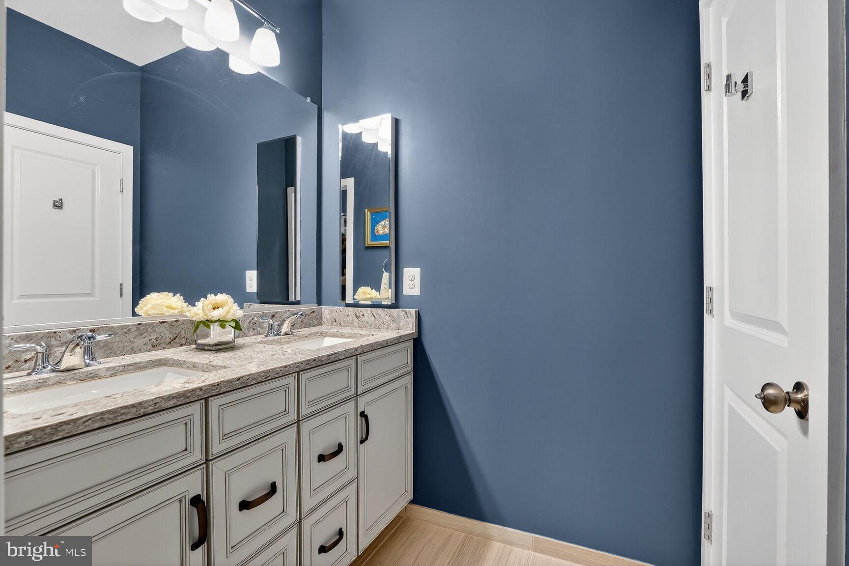 BRAMBLETON TOWN CENTER - Residential