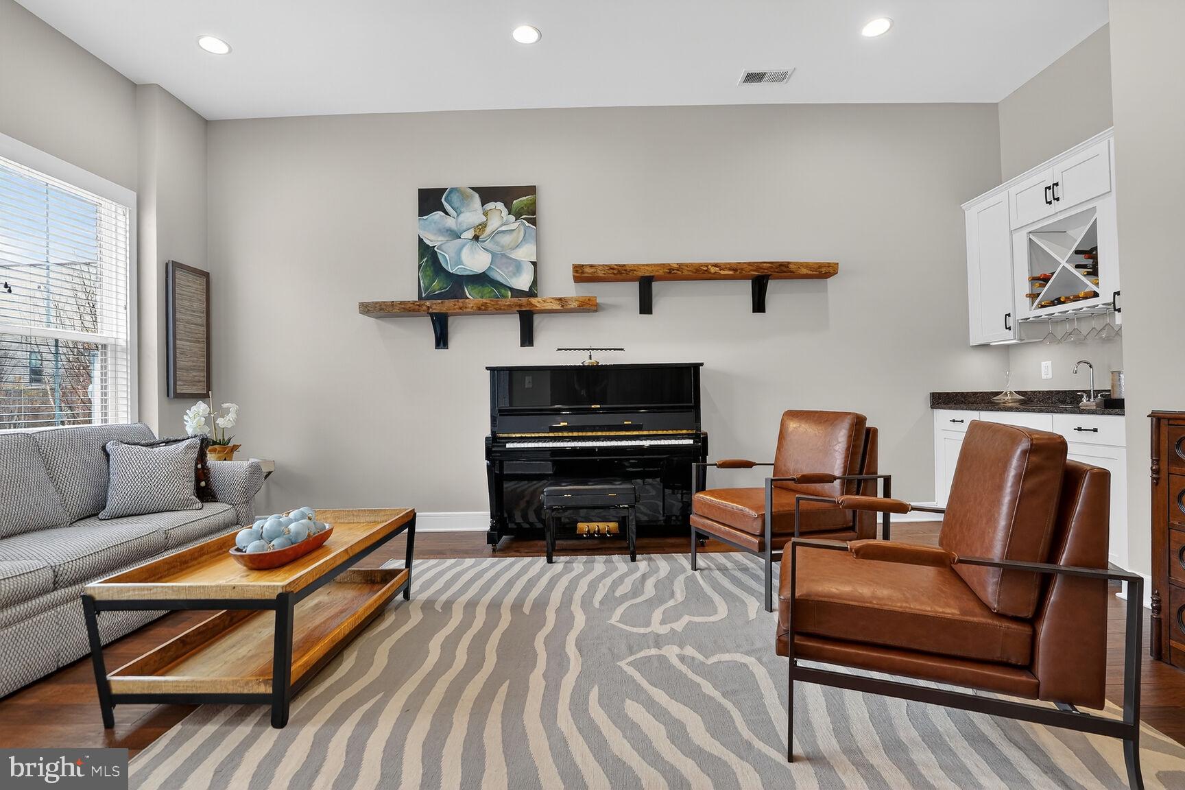 BRAMBLETON TOWN CENTER - Residential