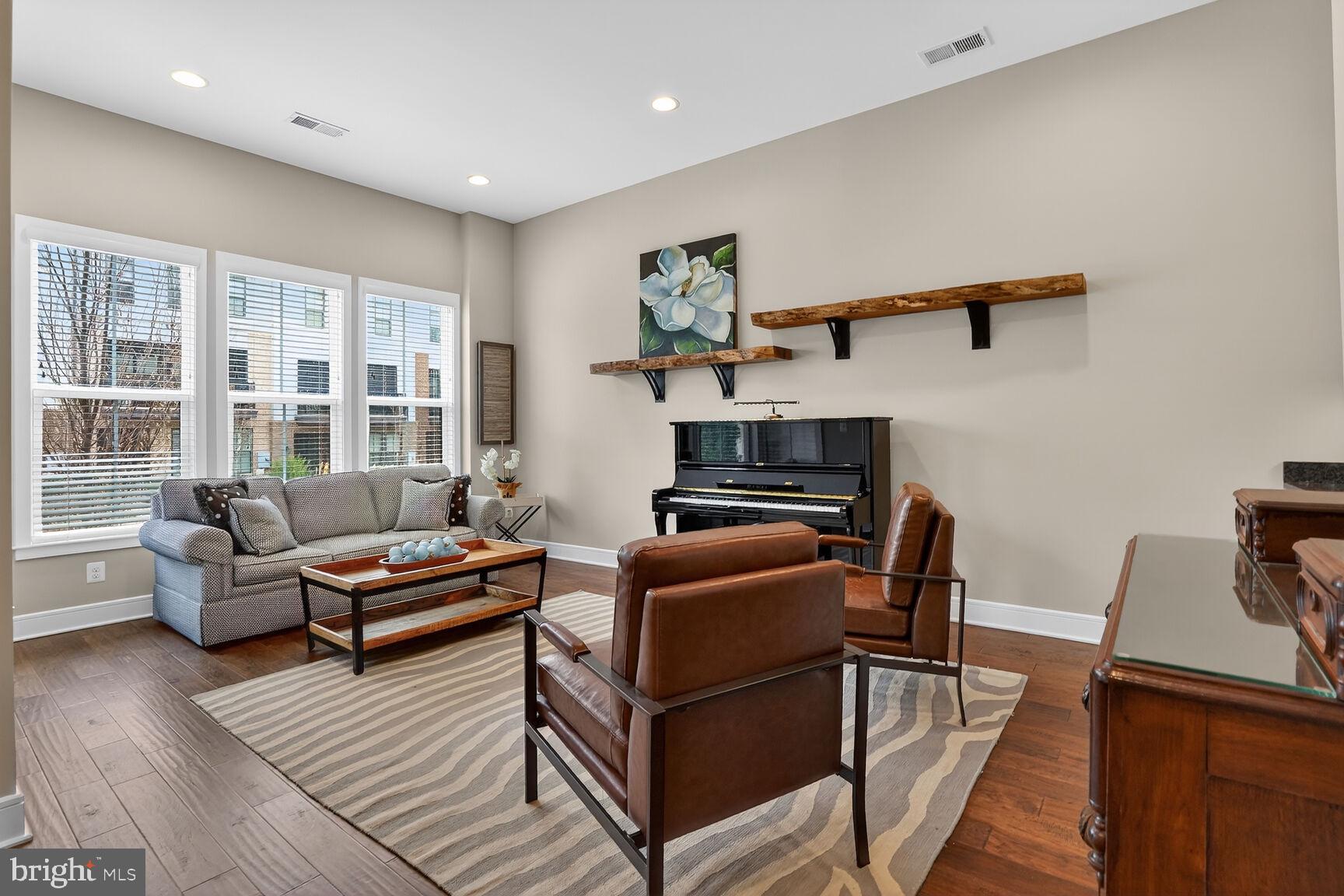 BRAMBLETON TOWN CENTER - Residential