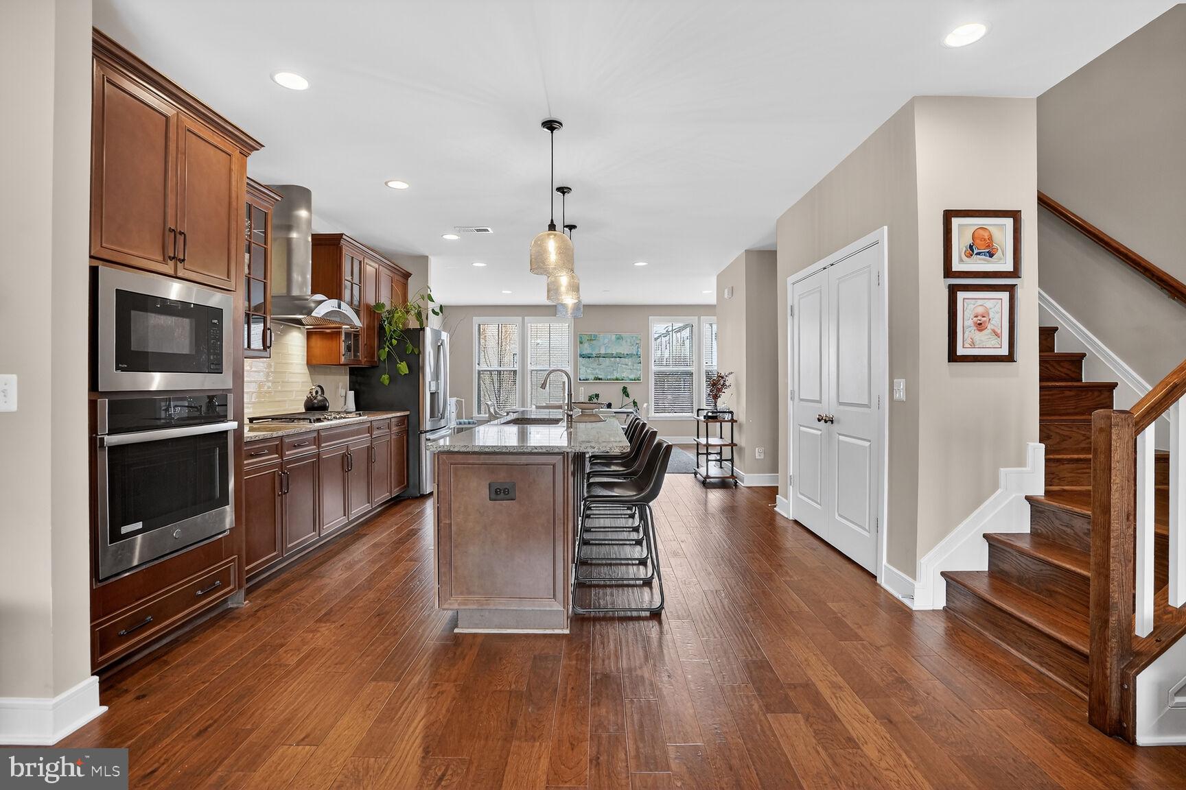 BRAMBLETON TOWN CENTER - Residential