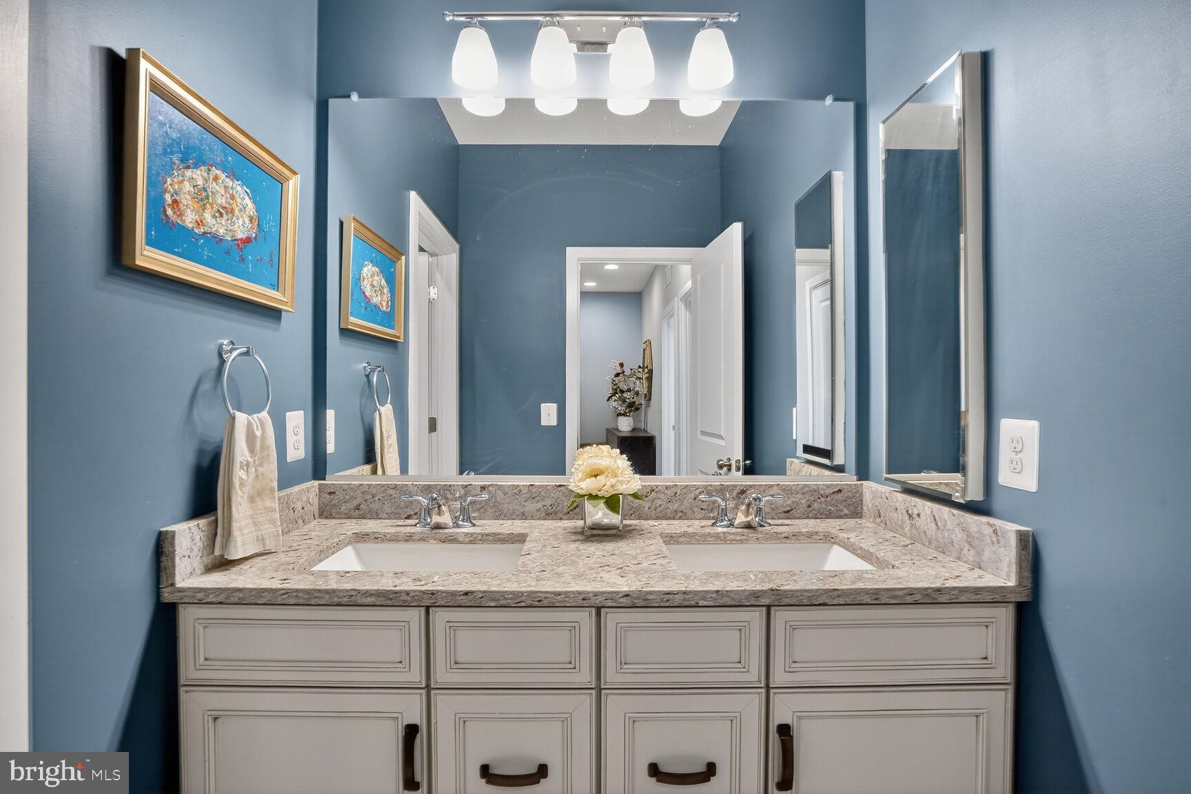 BRAMBLETON TOWN CENTER - Residential