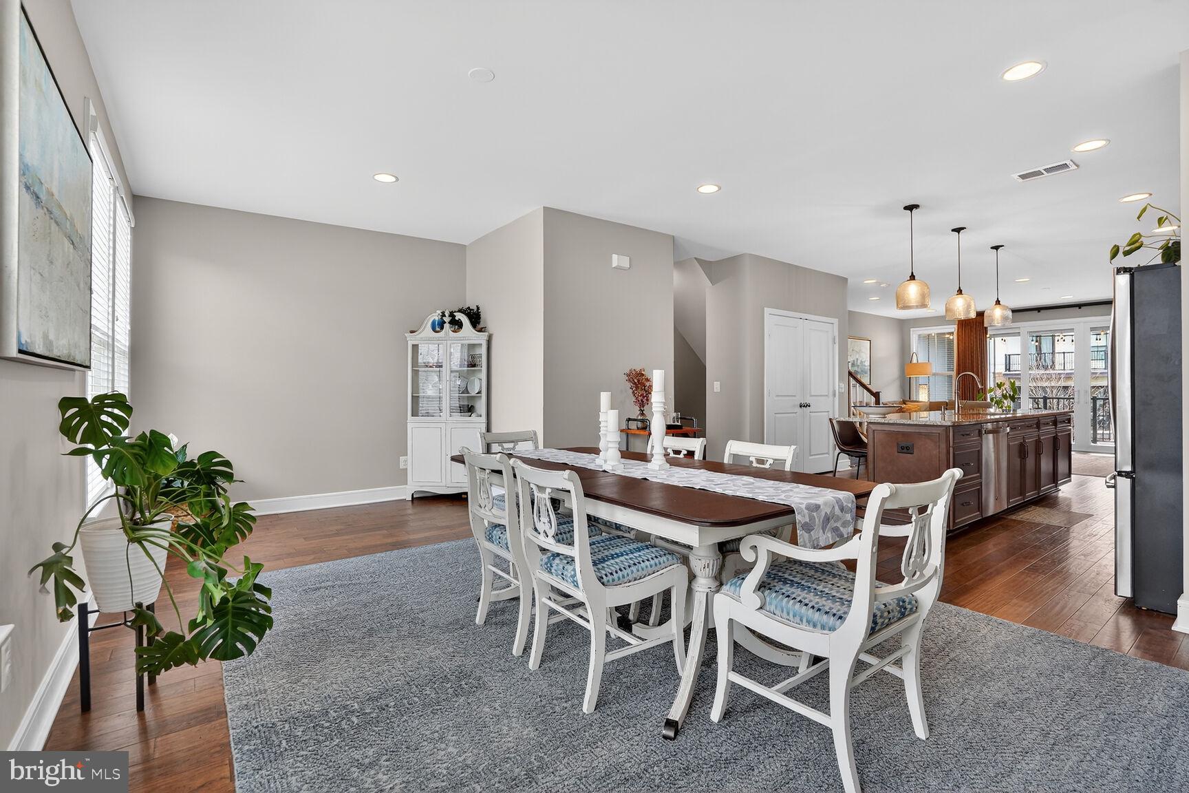 BRAMBLETON TOWN CENTER - Residential