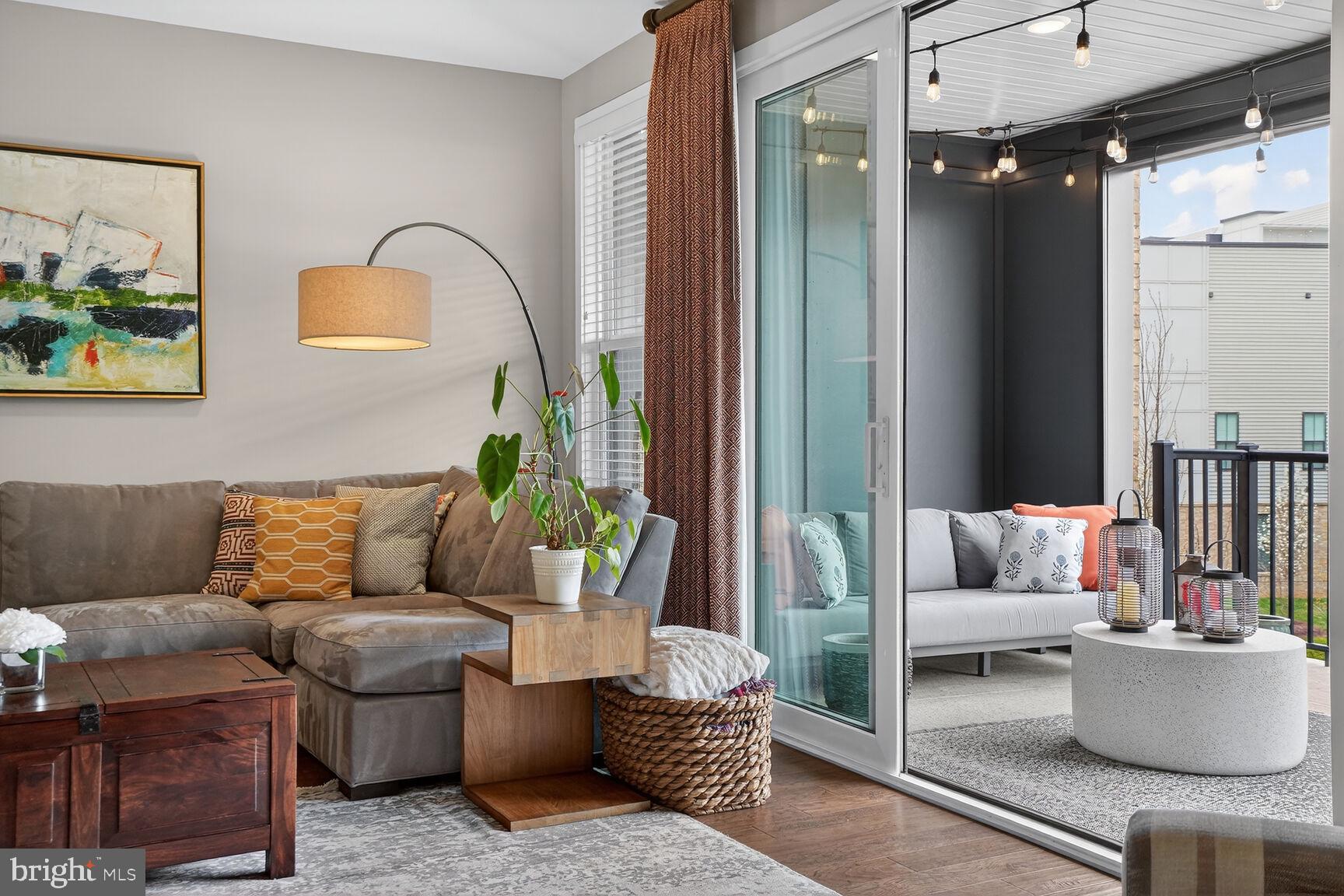 BRAMBLETON TOWN CENTER - Residential