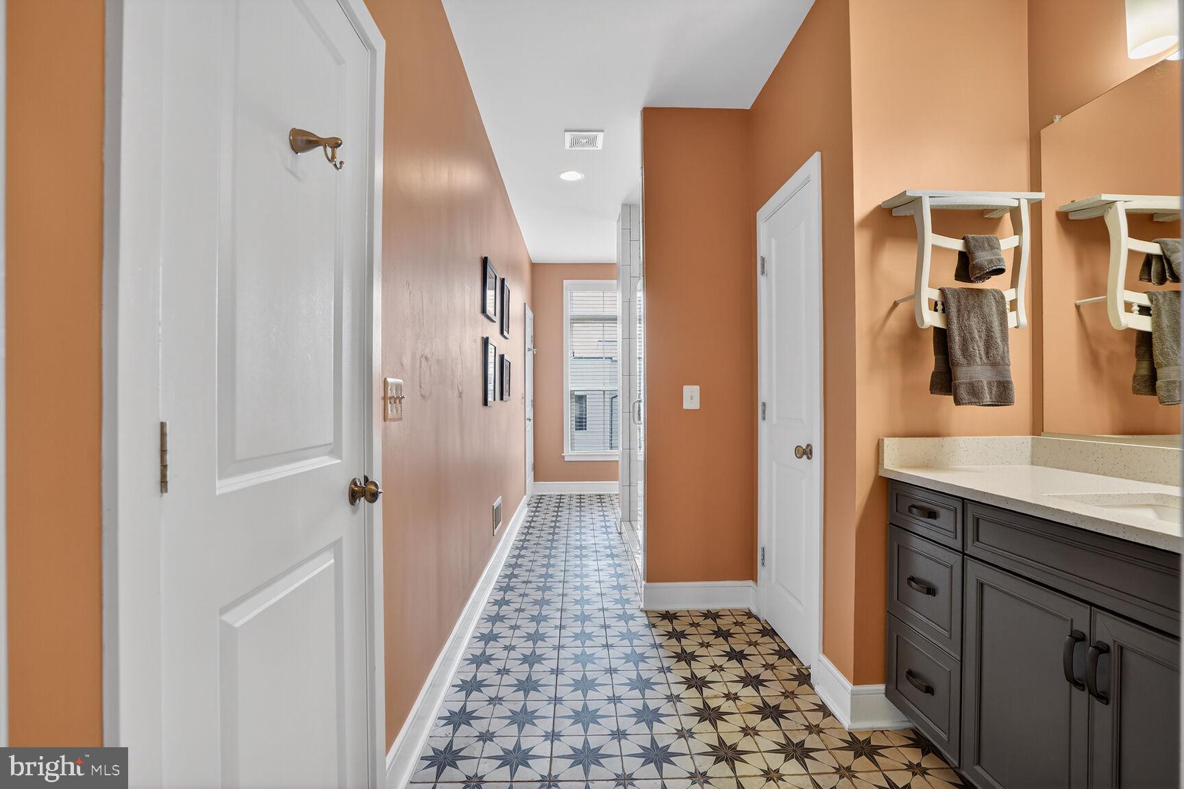 BRAMBLETON TOWN CENTER - Residential