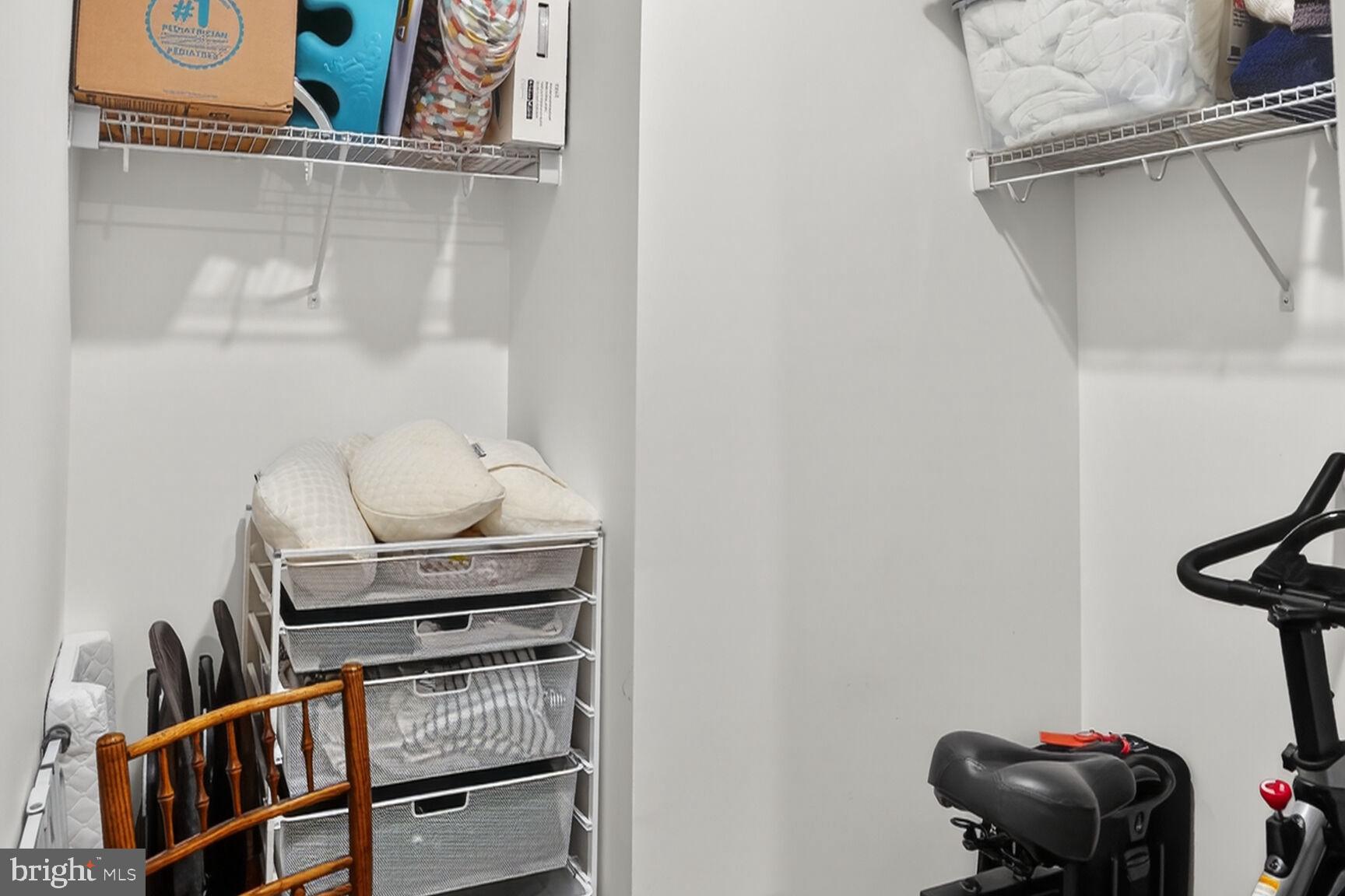 BRAMBLETON TOWN CENTER - Residential