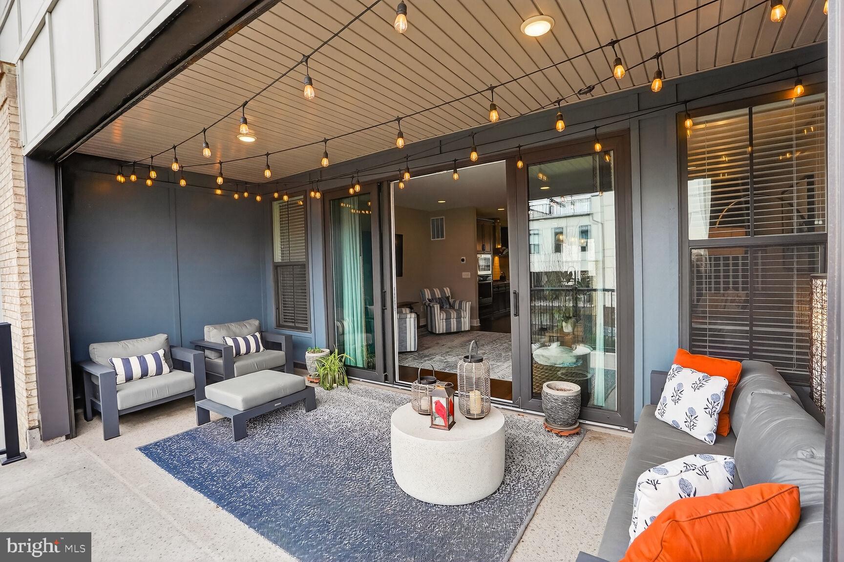 BRAMBLETON TOWN CENTER - Residential