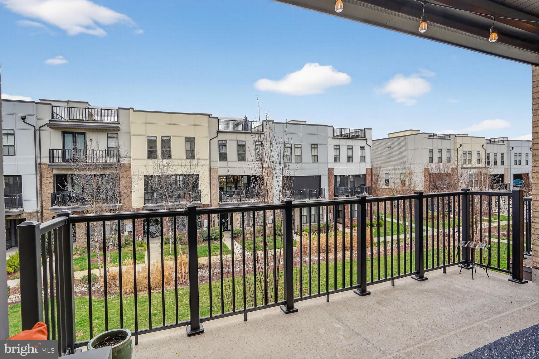 BRAMBLETON TOWN CENTER - Residential