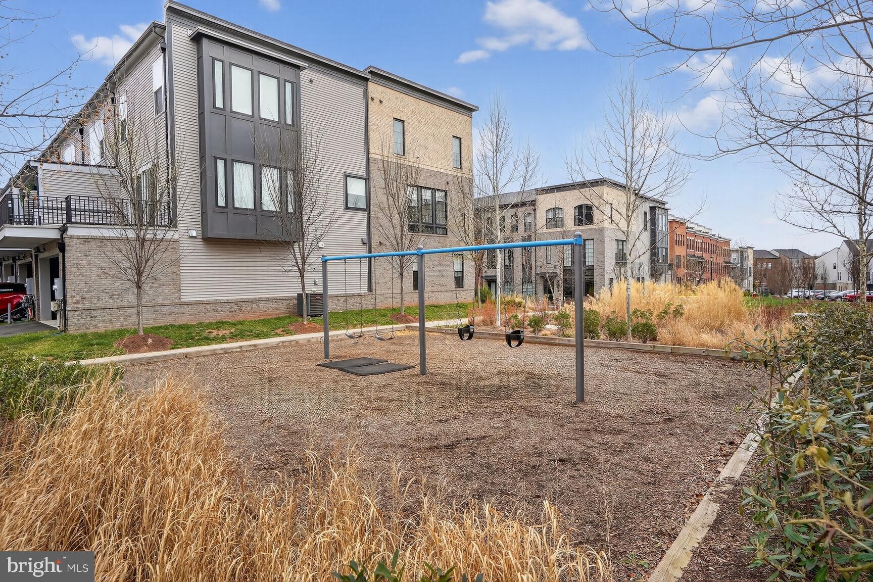 BRAMBLETON TOWN CENTER - Residential