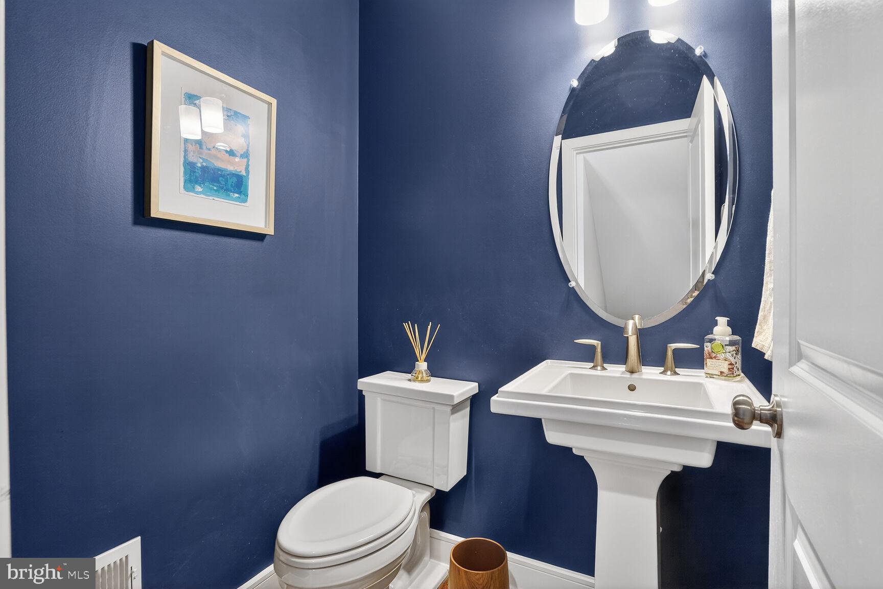 BRAMBLETON TOWN CENTER - Residential