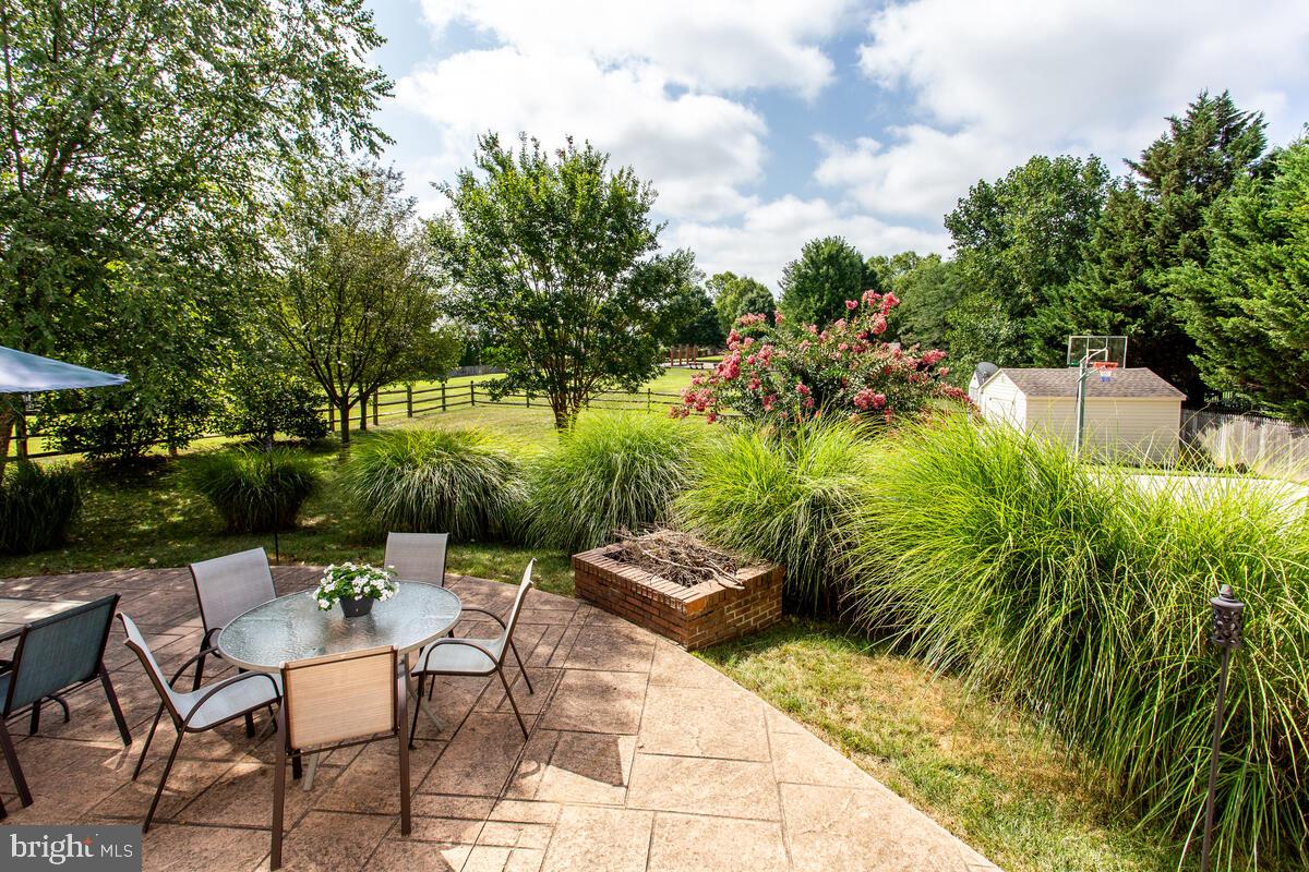 EDGEWOOD - Residential