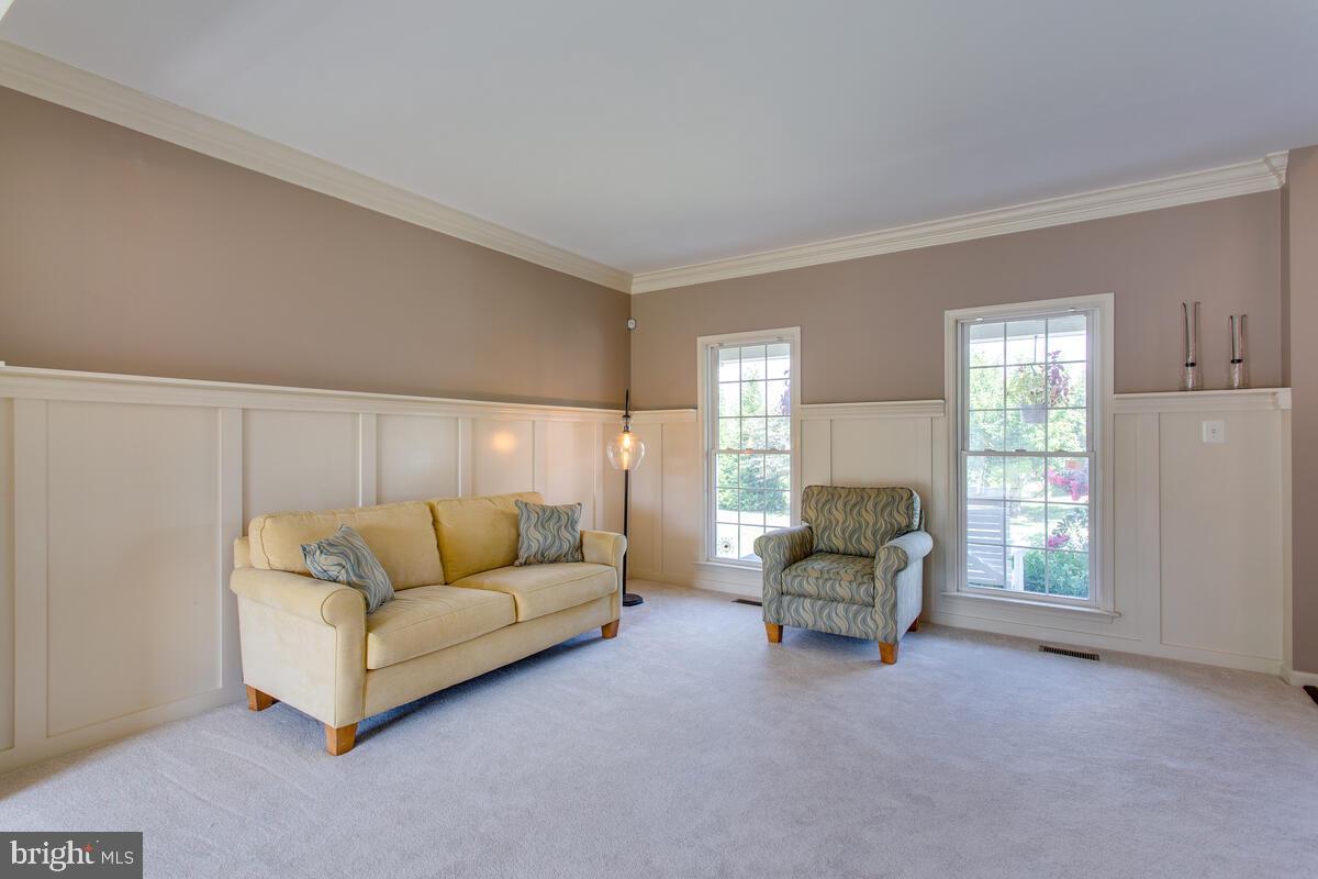 EDGEWOOD - Residential