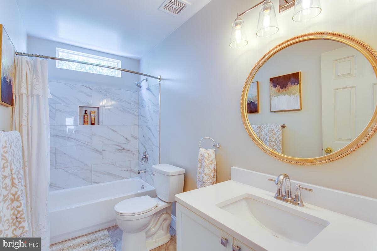 EDGEWOOD - Residential