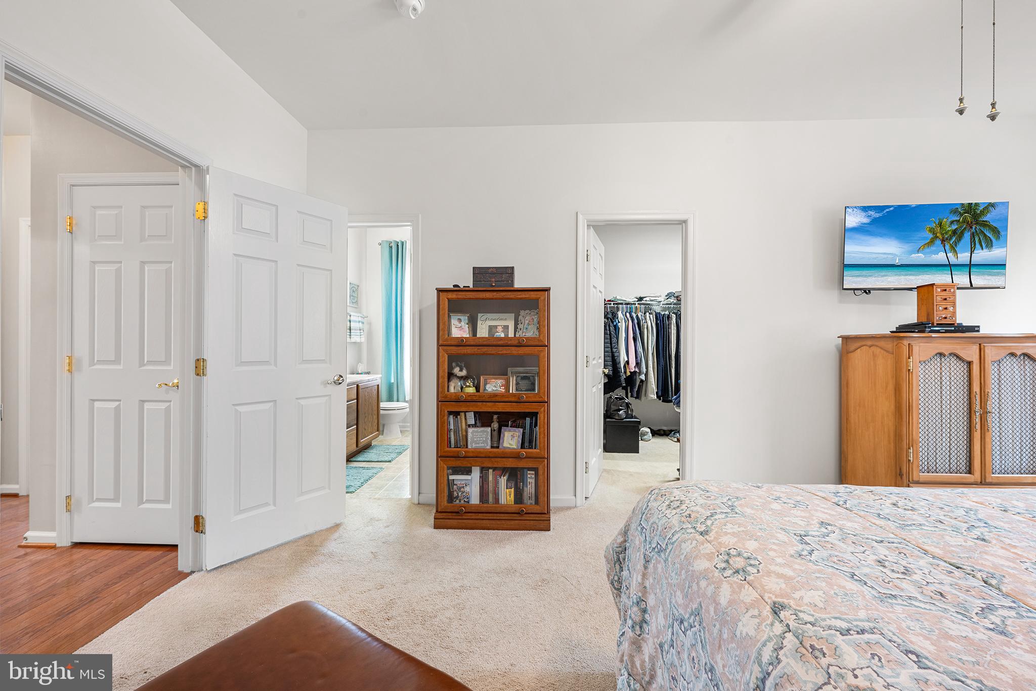 OLD FIELD VILLAGE - Residential