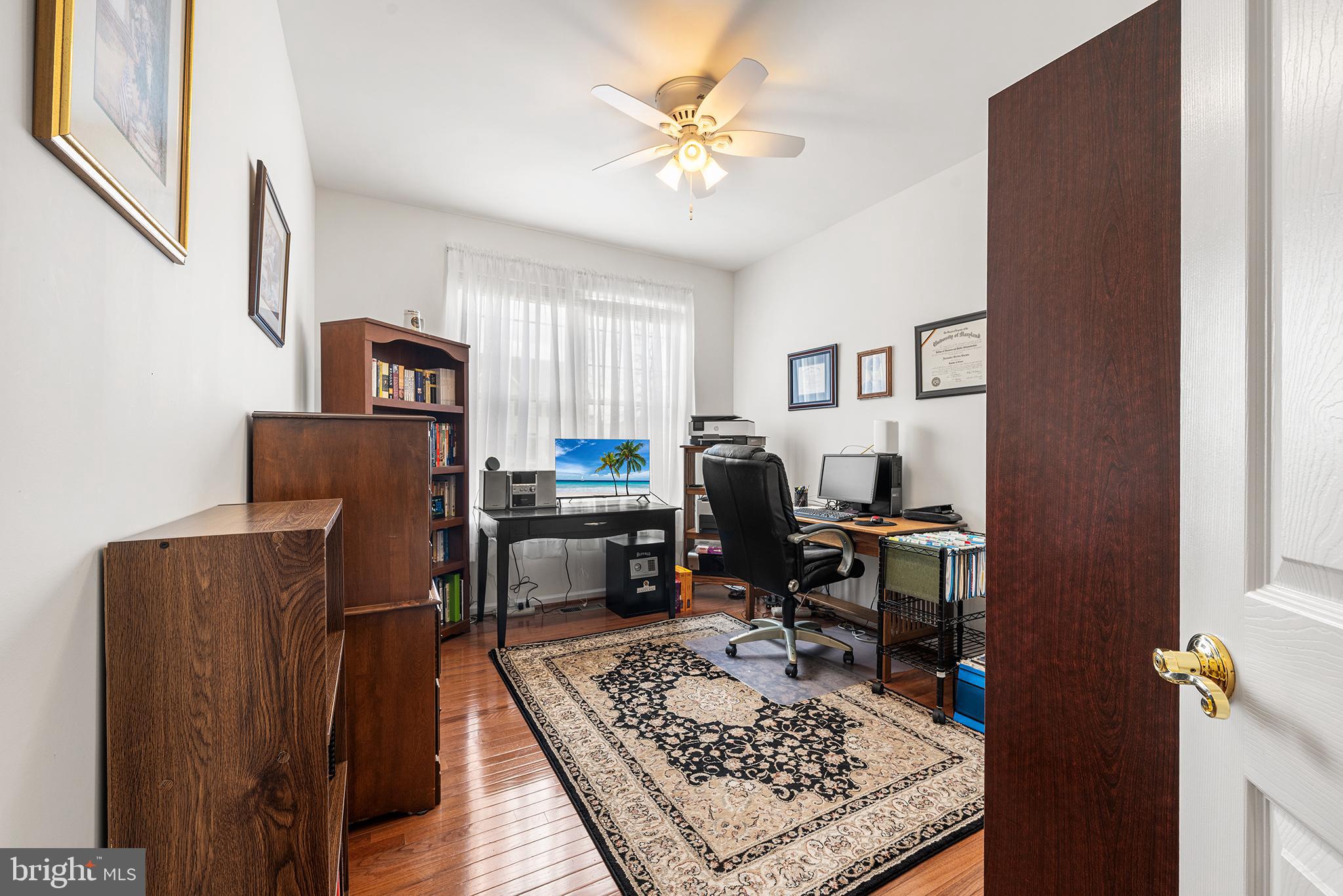 OLD FIELD VILLAGE - Residential