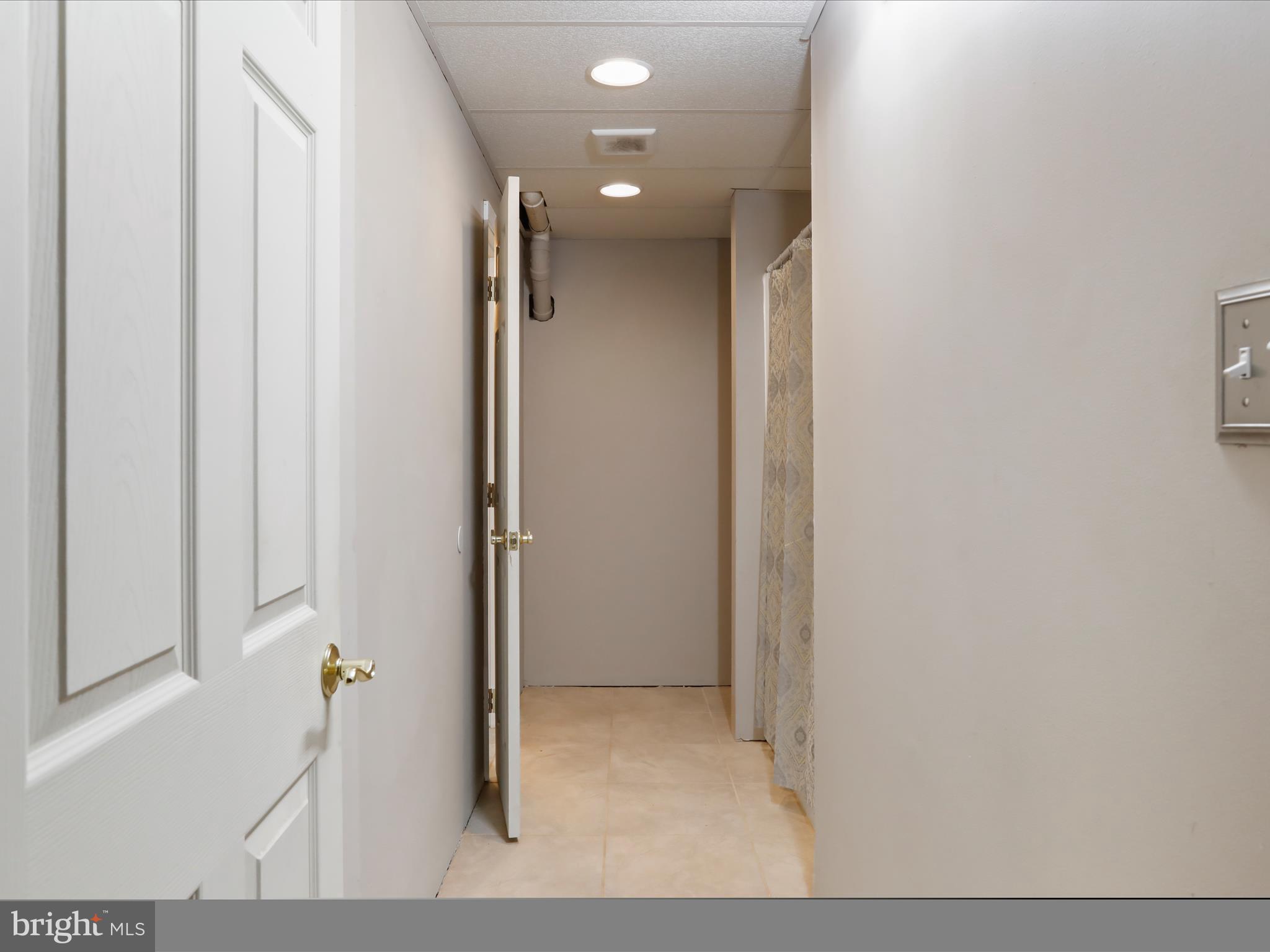 CABIN IN THE PINES - Residential