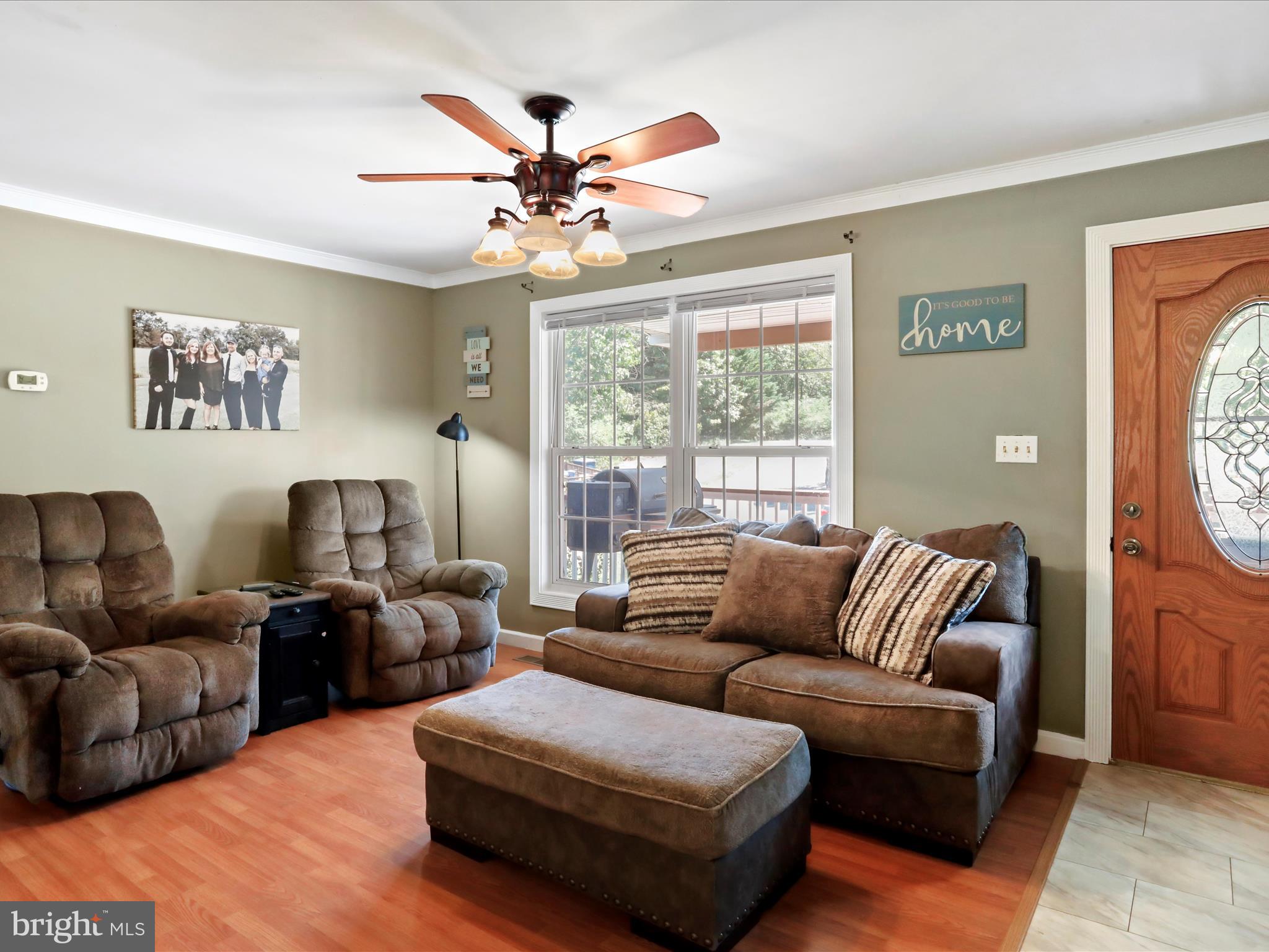 CABIN IN THE PINES - Residential