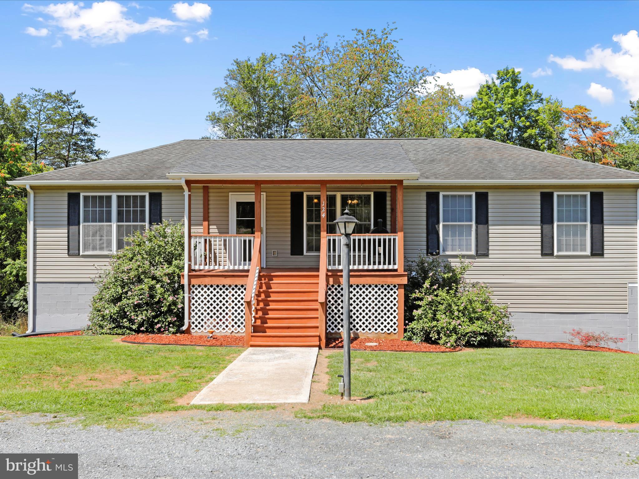 CABIN IN THE PINES - Residential