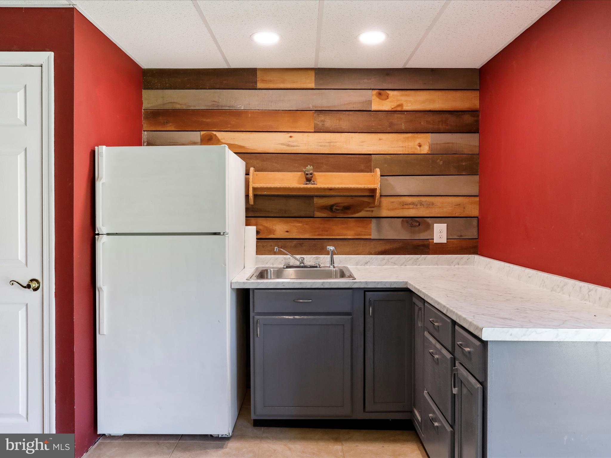 CABIN IN THE PINES - Residential