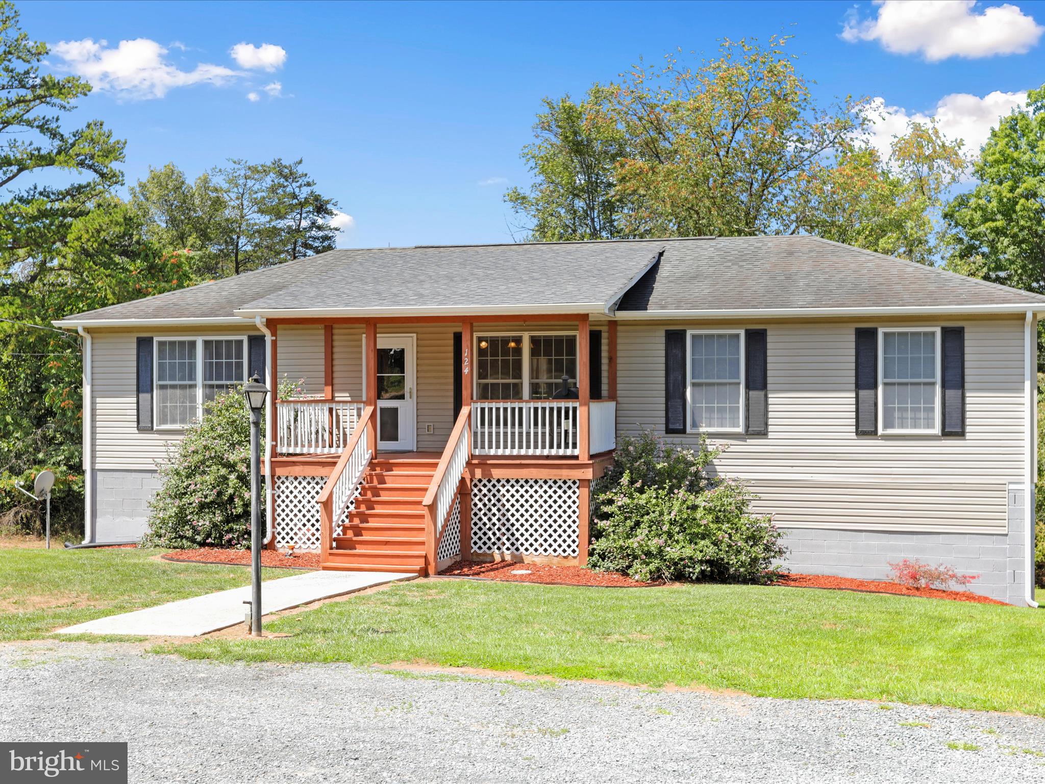 CABIN IN THE PINES - Residential