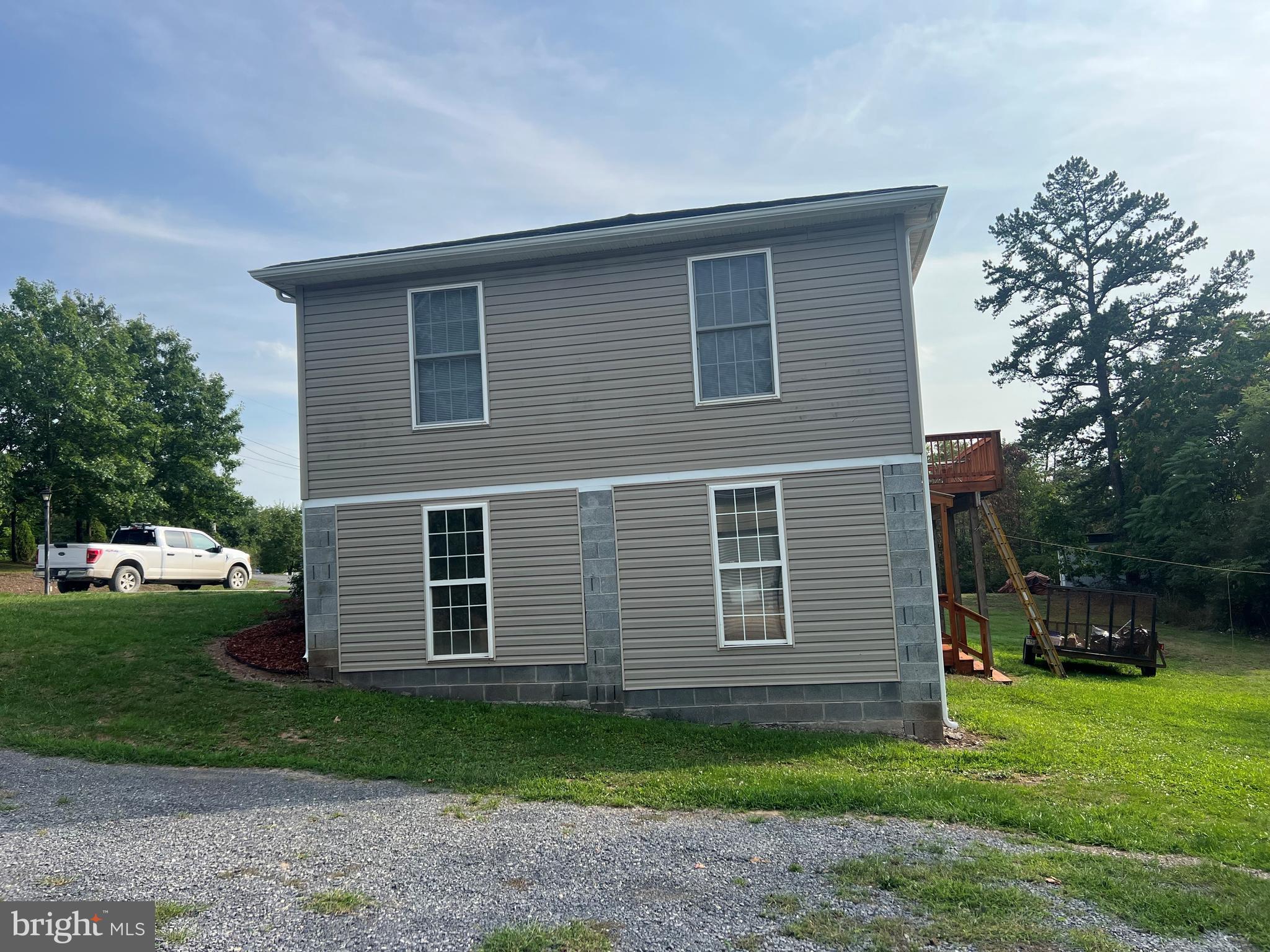 CABIN IN THE PINES - Residential