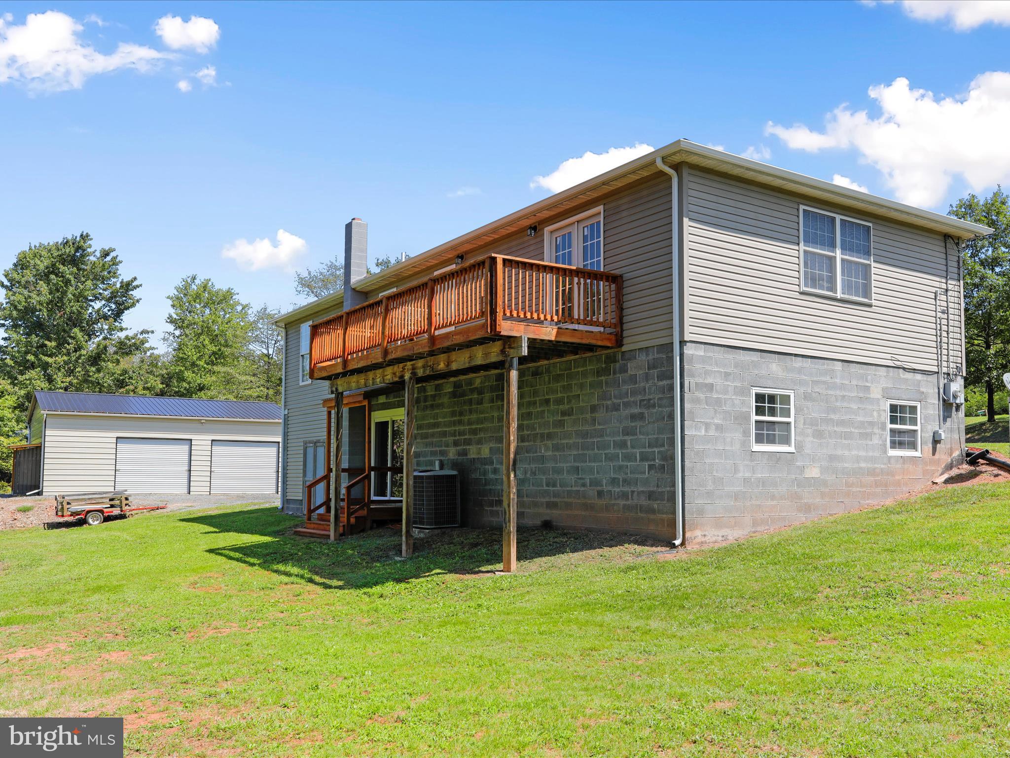 CABIN IN THE PINES - Residential