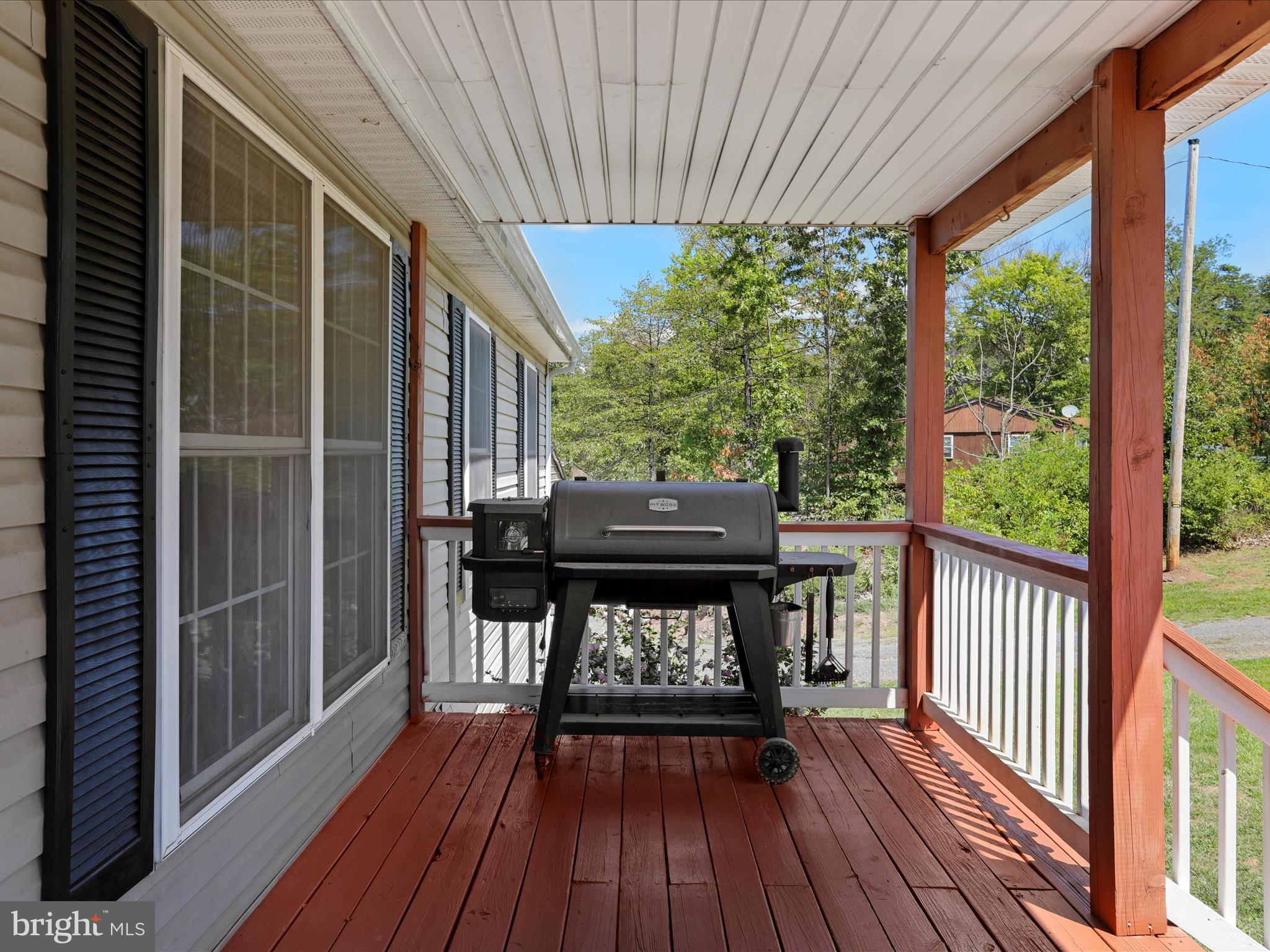 CABIN IN THE PINES - Residential