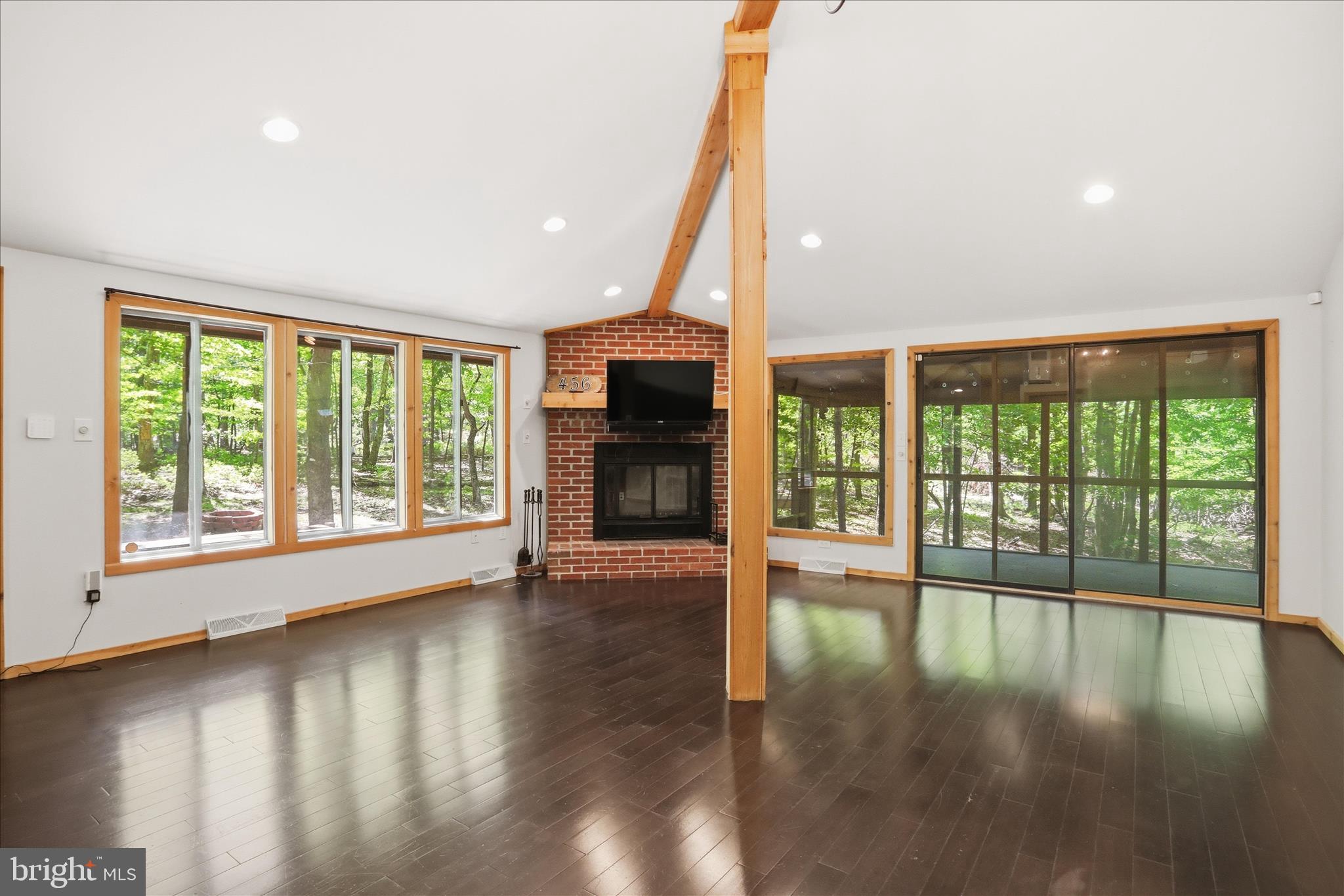 THE WOODS - Residential