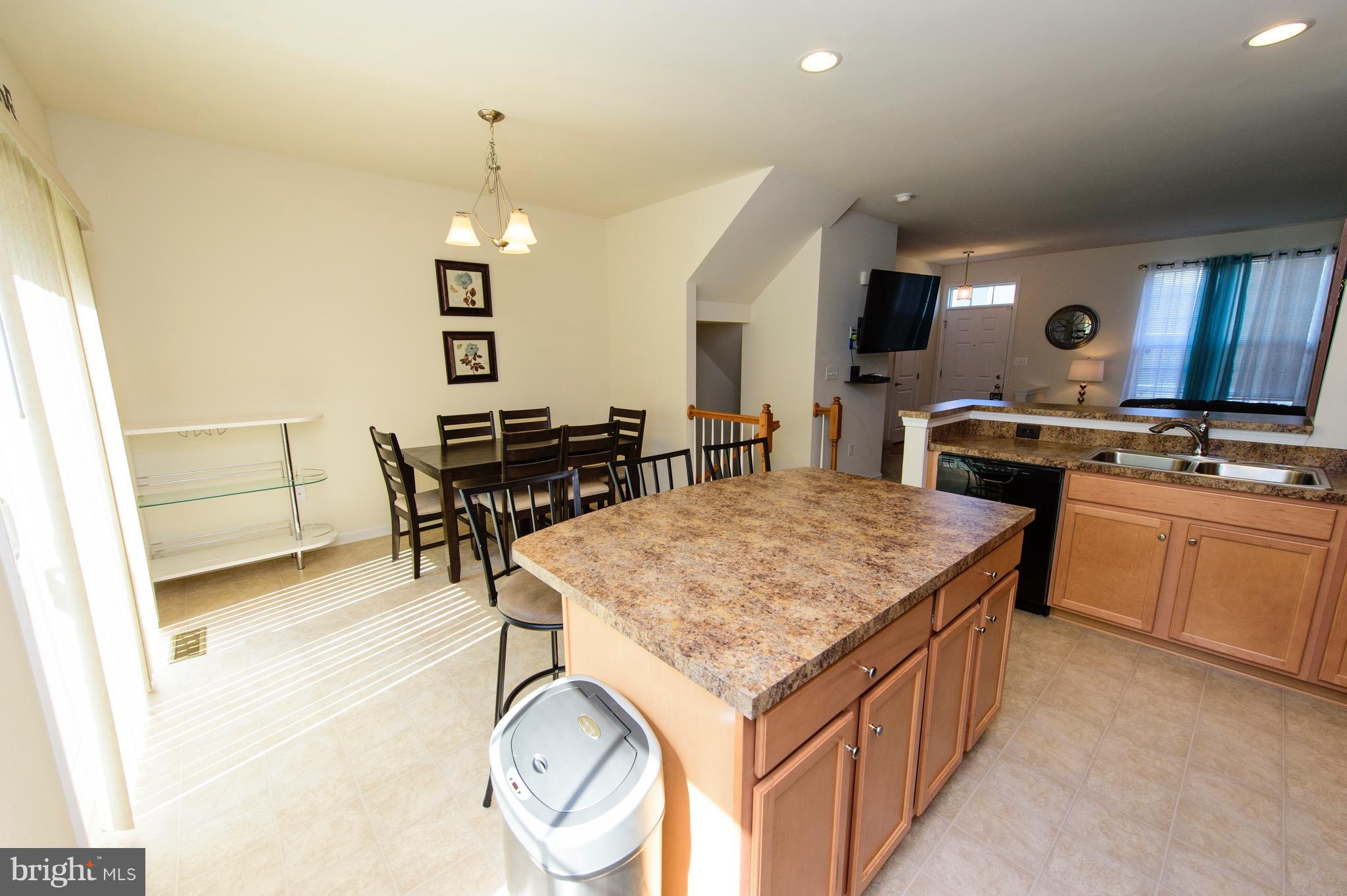 COURTHOUSE COMMONS - Residential