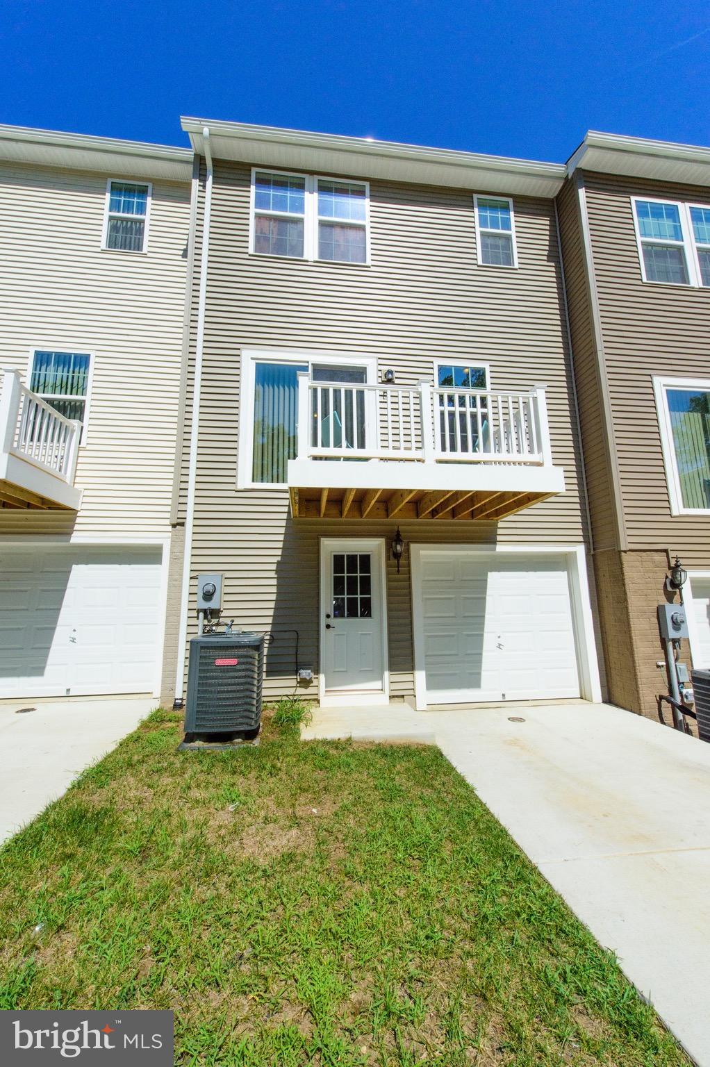 COURTHOUSE COMMONS - Residential