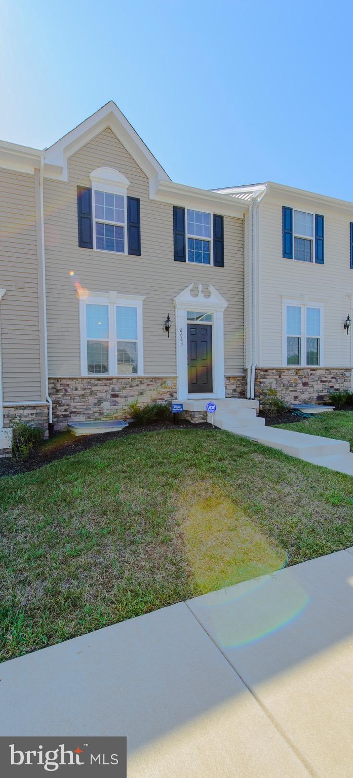 COURTHOUSE COMMONS - Residential