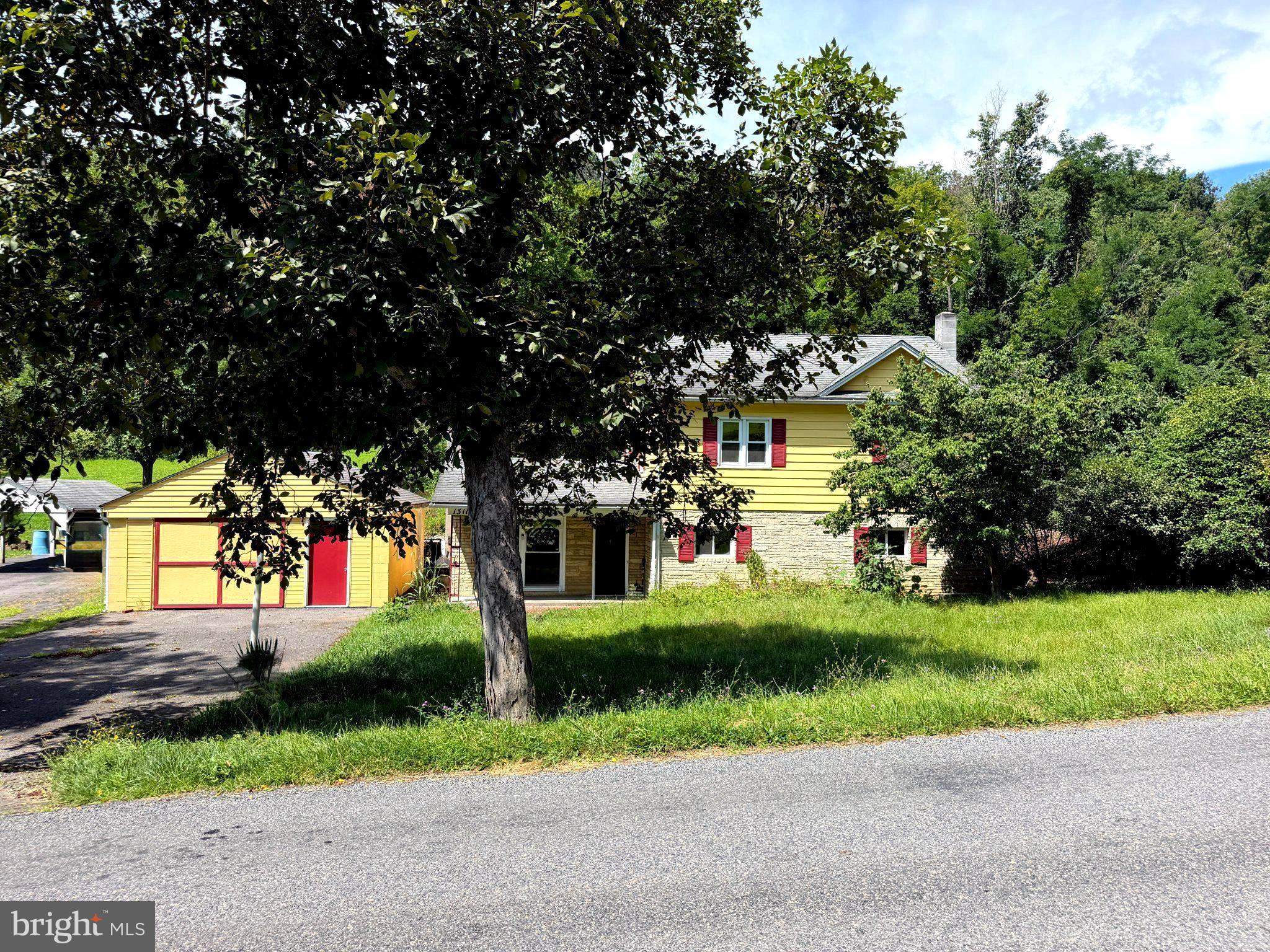 13111 VALLEY ROAD NE