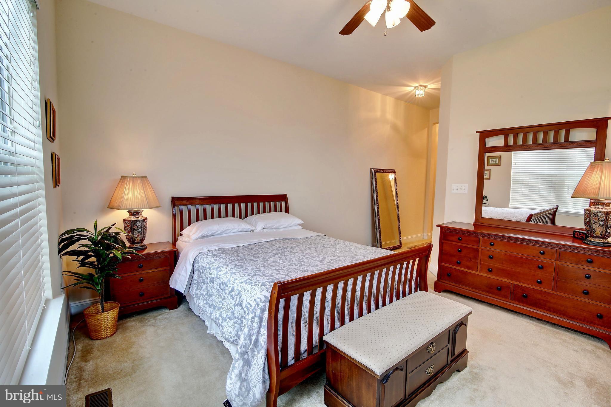 ARCADIA CHASE - Residential