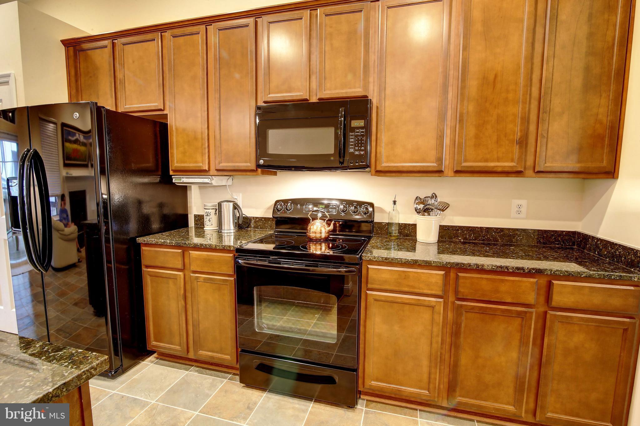 ARCADIA CHASE - Residential