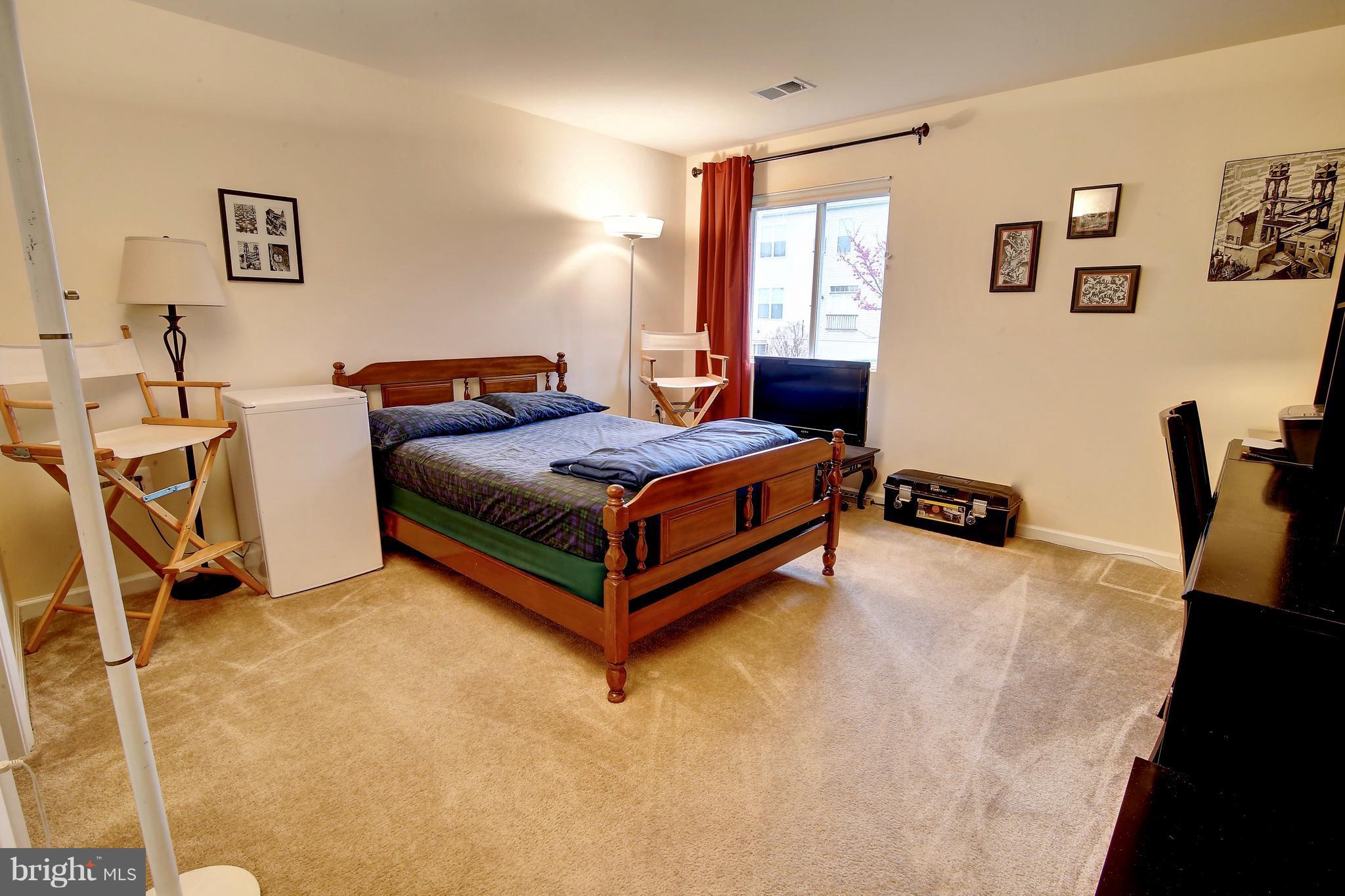 ARCADIA CHASE - Residential