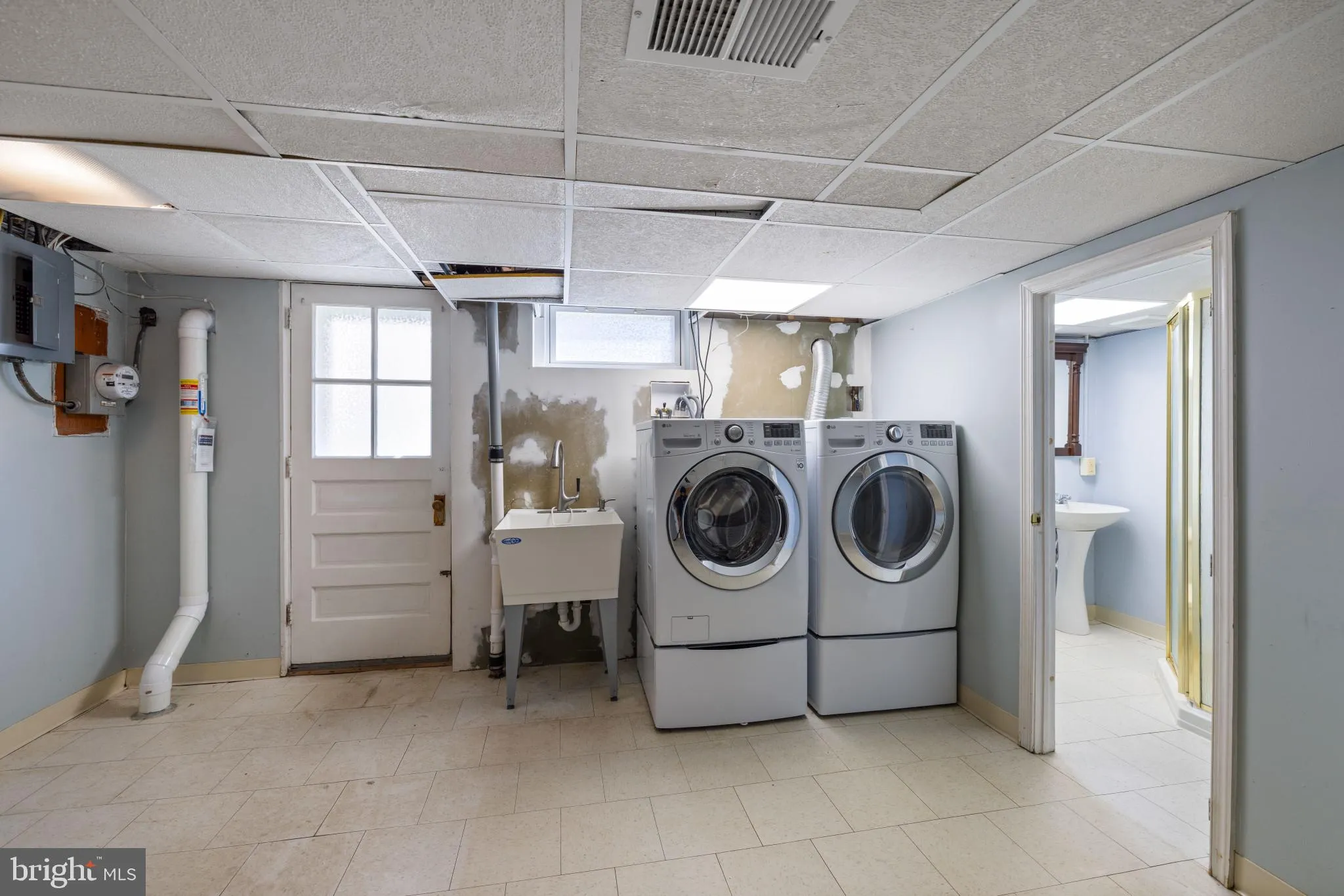 Towson, Maryland 21286, United States, 3 Bedrooms Bedrooms, ,2 BathroomsBathrooms,Residential,Contingent,76906