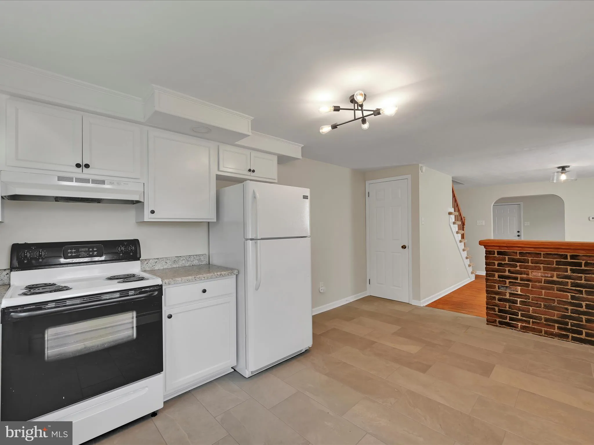 York, Pennsylvania 17408, United States, 6 Bedrooms Bedrooms, ,Residential,Pending,171588