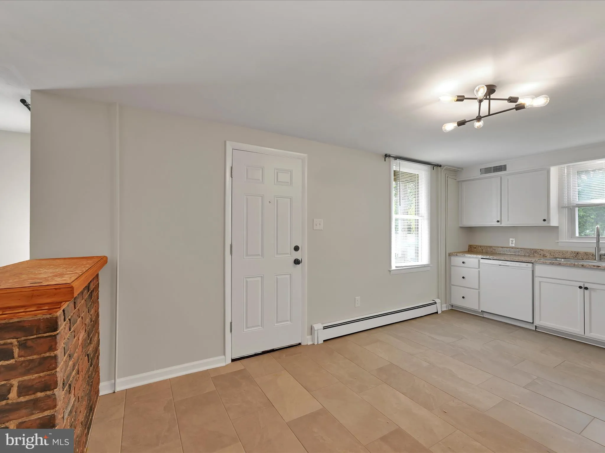 York, Pennsylvania 17408, United States, 6 Bedrooms Bedrooms, ,Residential,Pending,171588