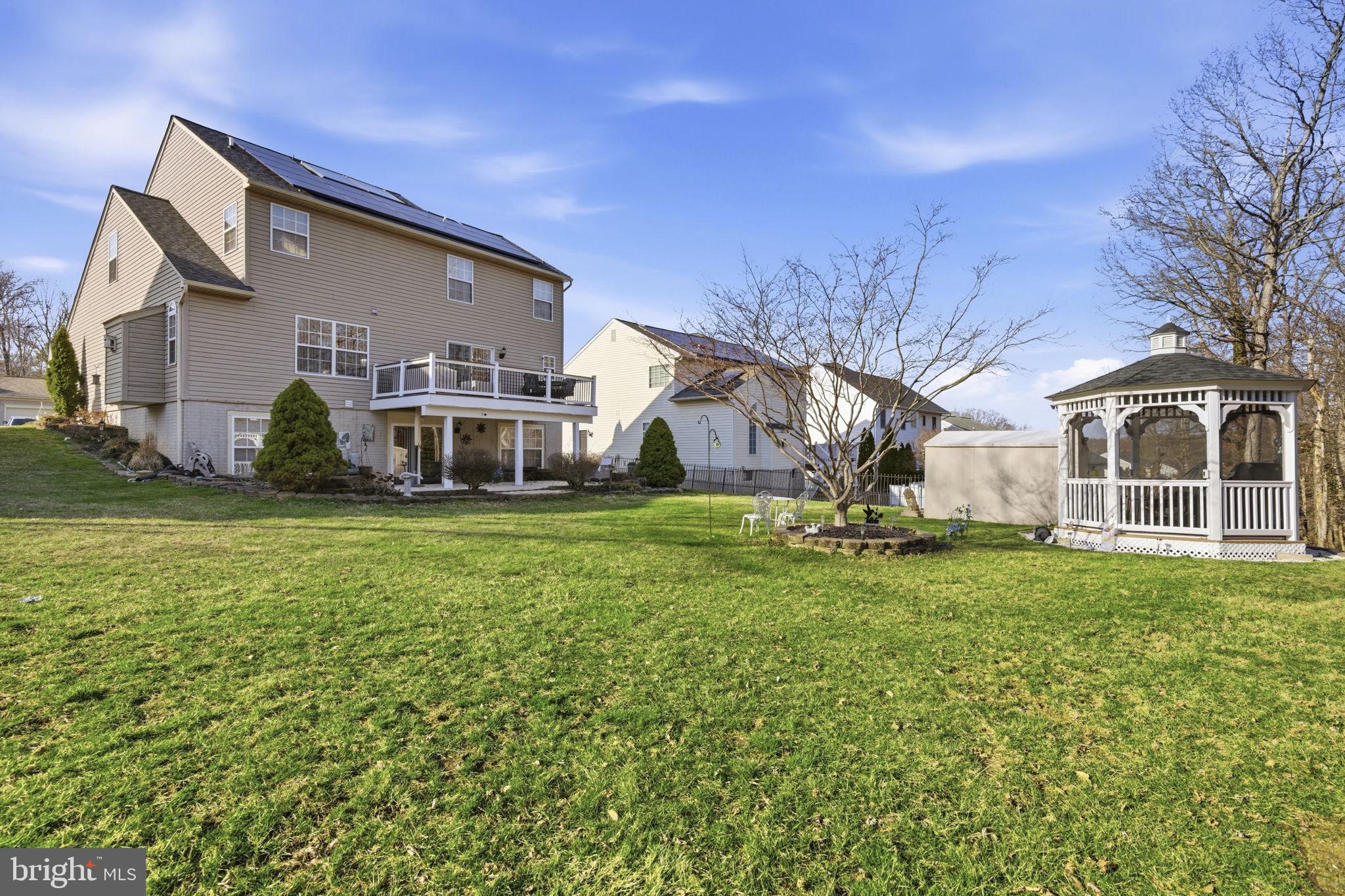 WOODLAND RUN - Residential